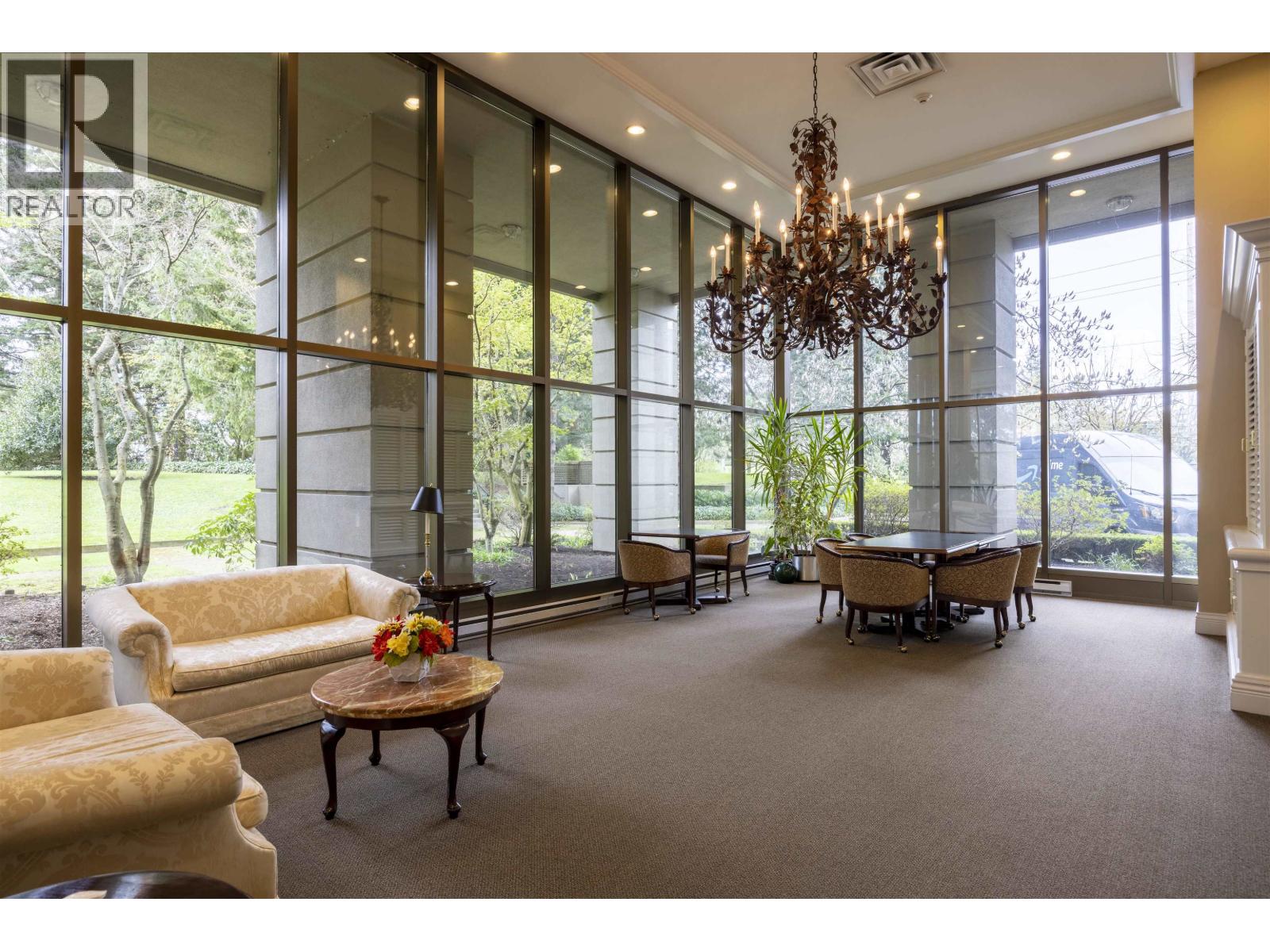 901 6888 Station Hill Dr., Burnaby, British Columbia  V3N 4X5 - Photo 3 - R3103125