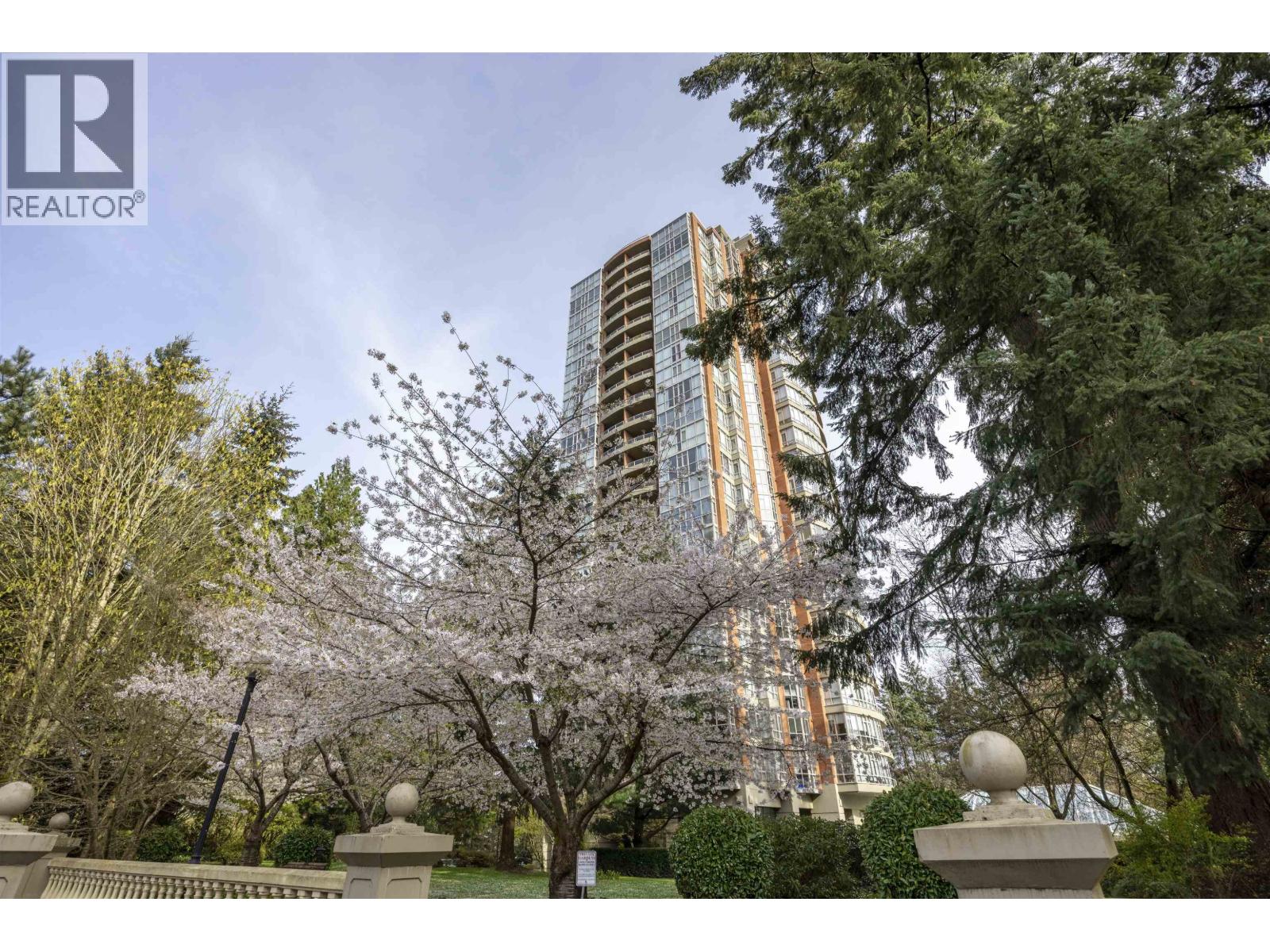 901 6888 Station Hill Dr., Burnaby, British Columbia  V3N 4X5 - Photo 13 - R3103125