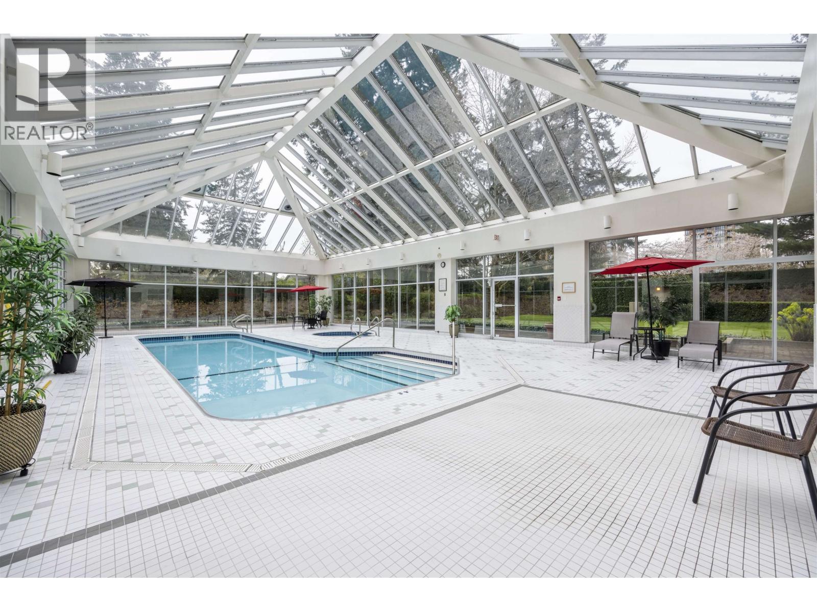 901 6888 Station Hill Dr., Burnaby, British Columbia  V3N 4X5 - Photo 7 - R3103125