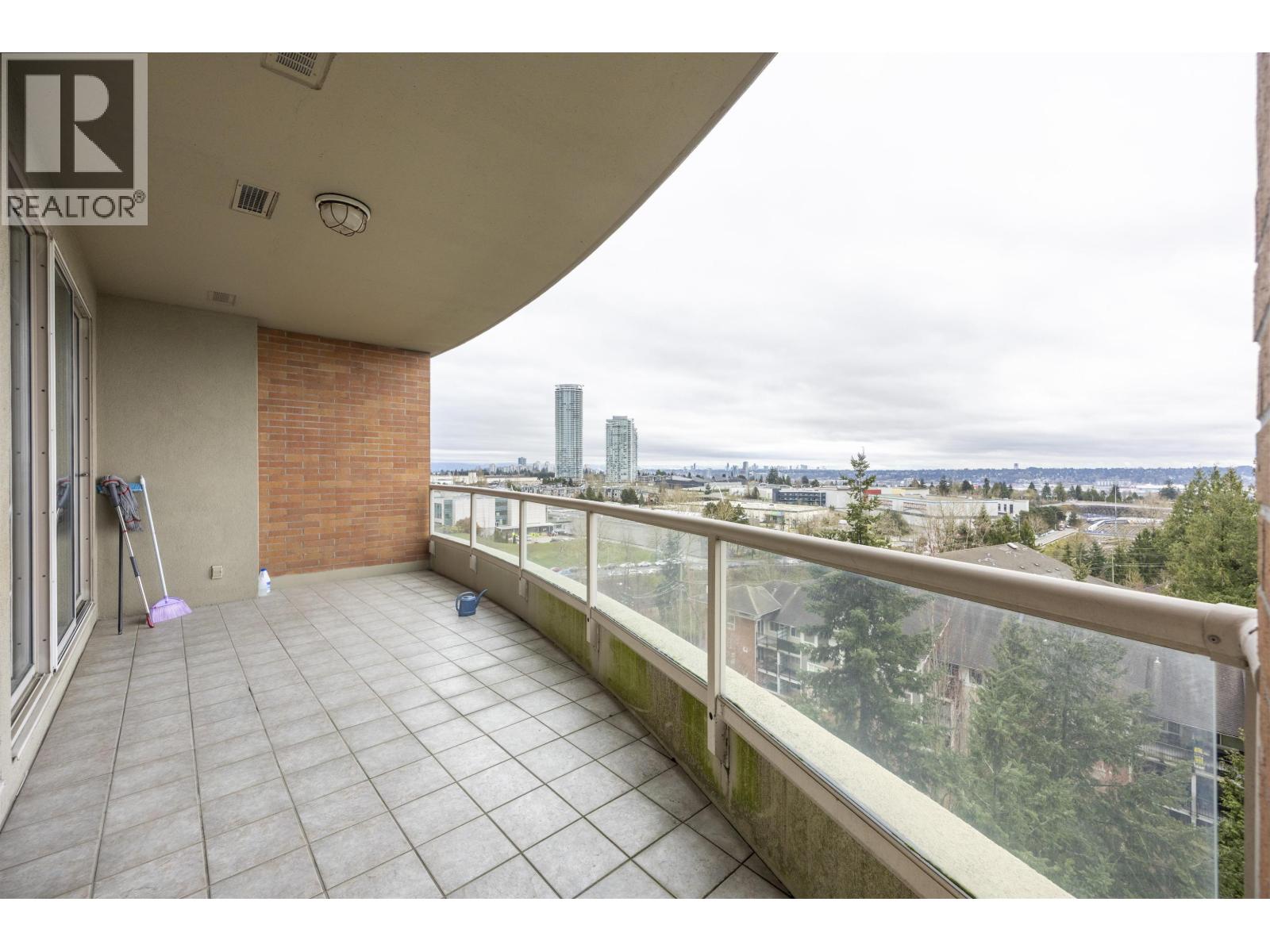 901 6888 Station Hill Dr., Burnaby, British Columbia  V3N 4X5 - Photo 29 - R3103125
