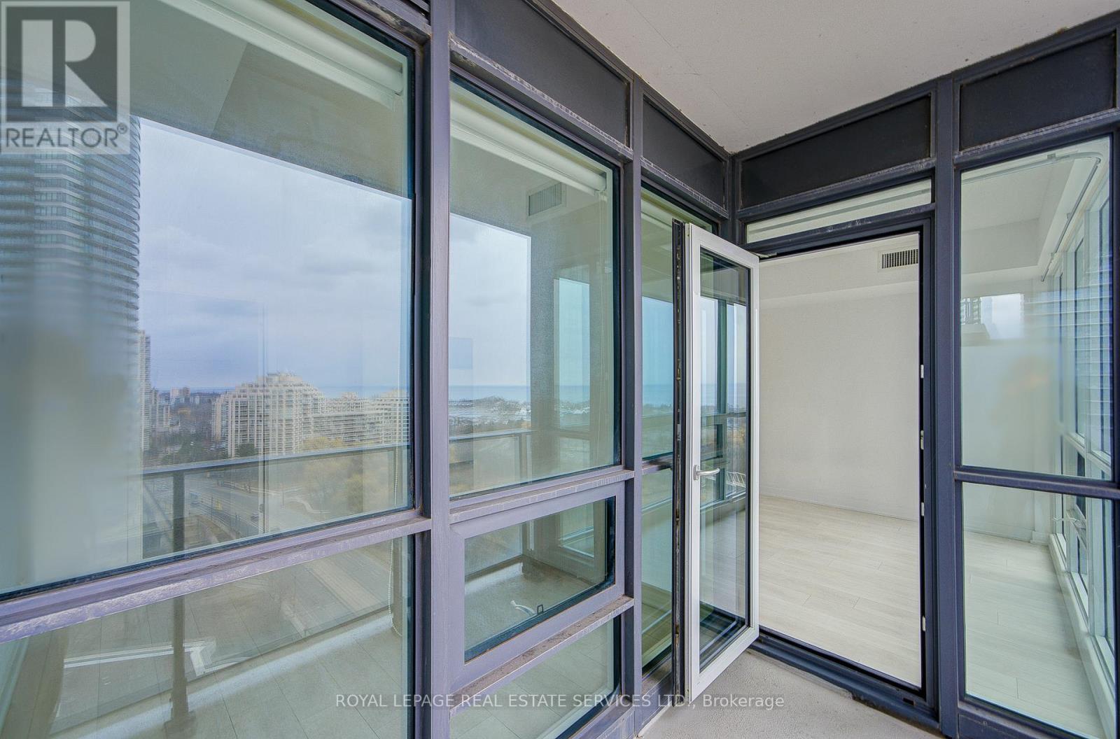 1802 - 2200 Lake Shore Boulevard W, Toronto, Ontario  M8V 1A4 - Photo 7 - W12784954