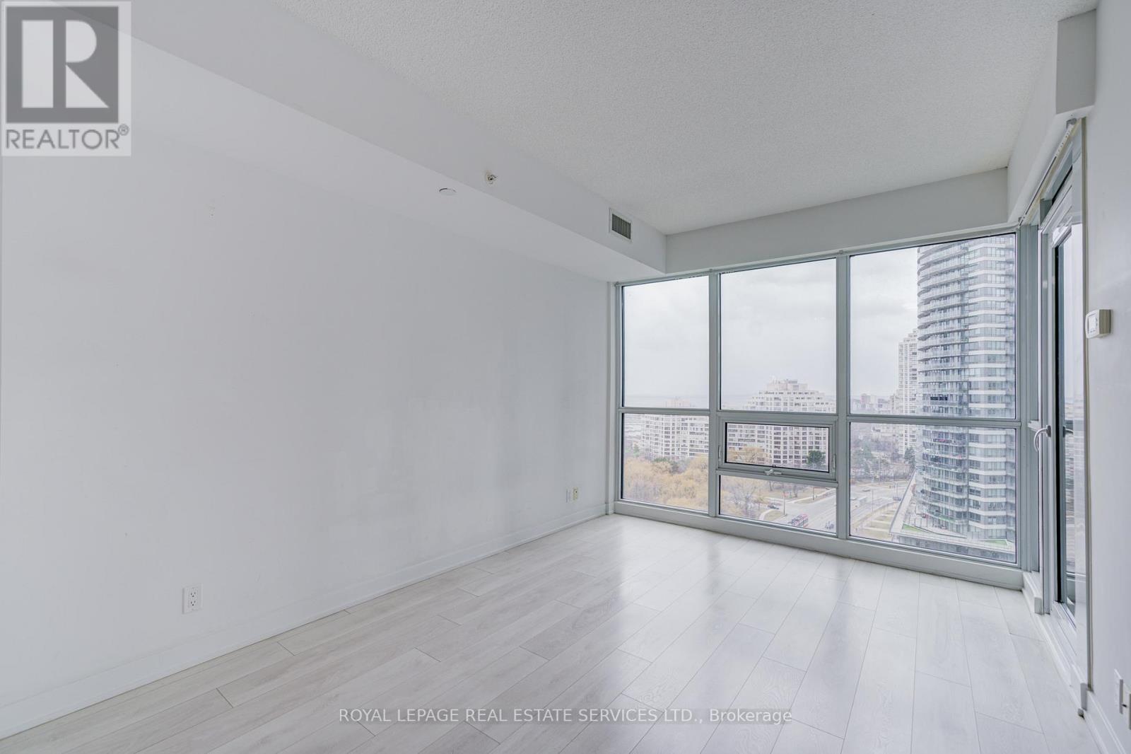 1802 - 2200 Lake Shore Boulevard W, Toronto, Ontario  M8V 1A4 - Photo 6 - W12784954