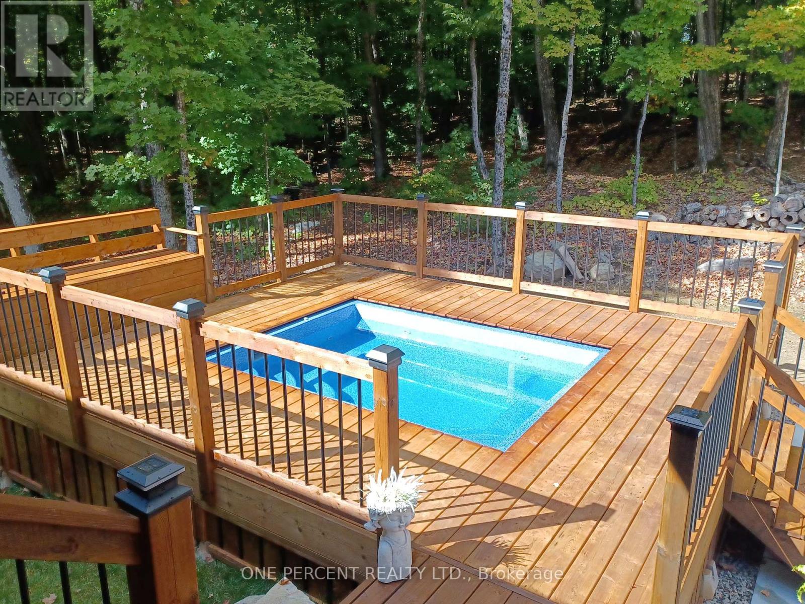 1333 Walker Lake Drive, Lake Of Bays (Sinclair), Ontario  P1H 2J6 - Photo 4 - X12917494