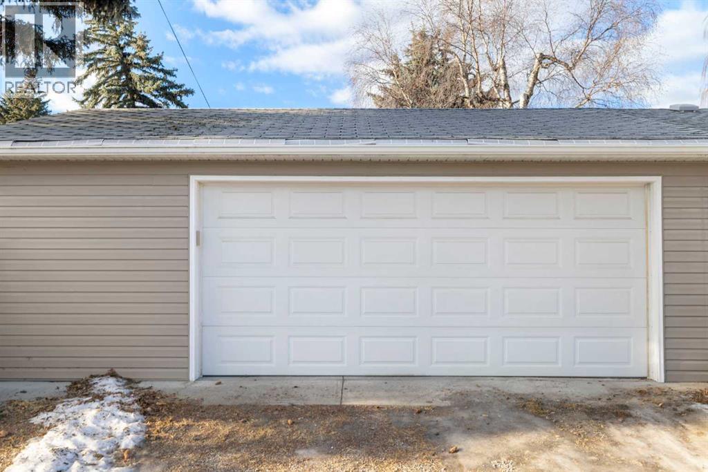 3511 Lakeside Crescent Sw, Calgary, Alberta  T3E 6A7 - Photo 49 - A2295574