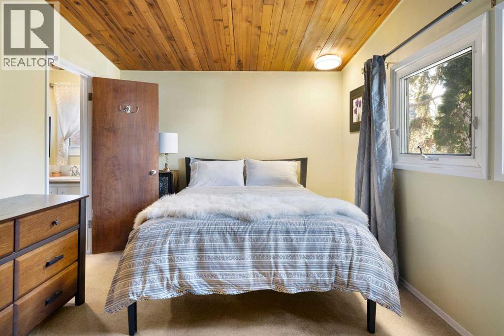 3511 Lakeside Crescent Sw, Calgary, Alberta  T3E 6A7 - Photo 18 - A2295574