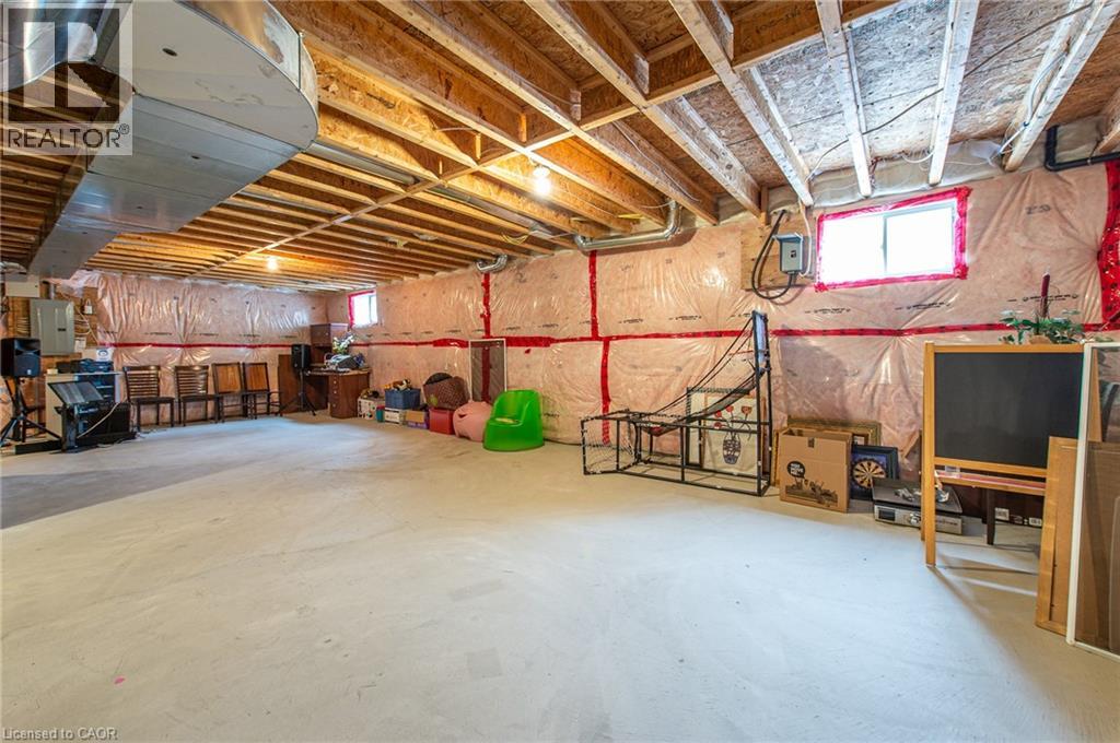 921 Hideaway Court, Kitchener, Ontario  N2P 2Y7 - Photo 27 - 40814281