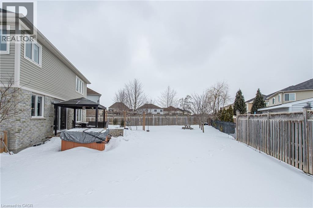 921 Hideaway Court, Kitchener, Ontario  N2P 2Y7 - Photo 36 - 40814281