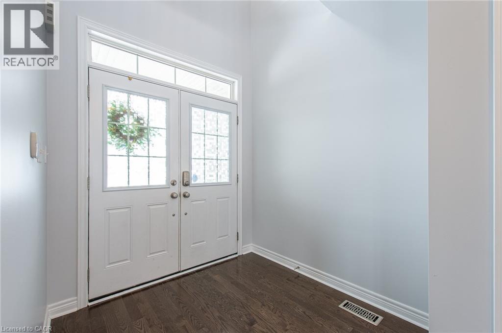 921 Hideaway Court, Kitchener, Ontario  N2P 2Y7 - Photo 6 - 40814281