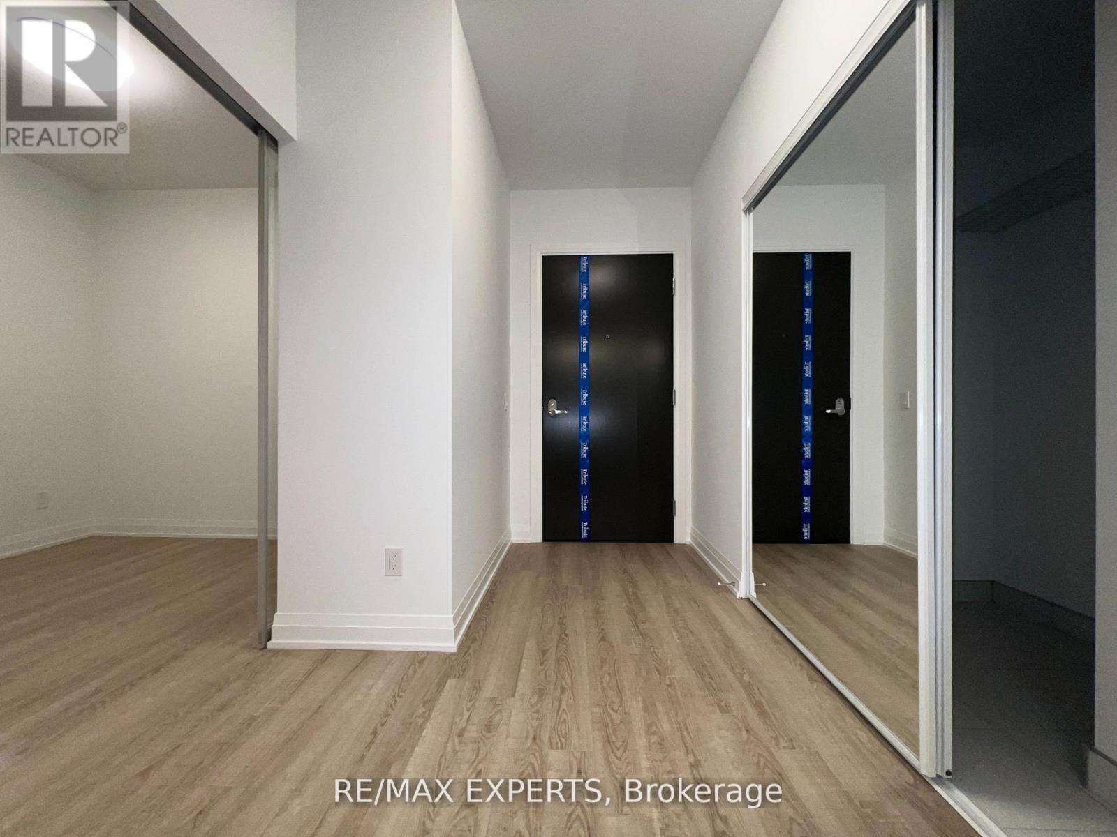 413 - 286 Main Street, Toronto, Ontario  M4C 0B3 - Photo 2 - E12915126