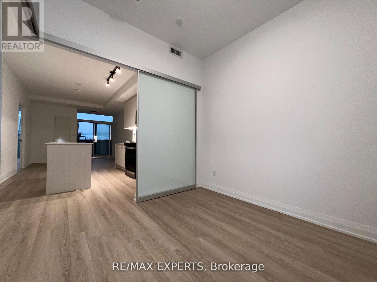 413 - 286 Main Street, Toronto, Ontario  M4C 0B3 - Photo 10 - E12915126