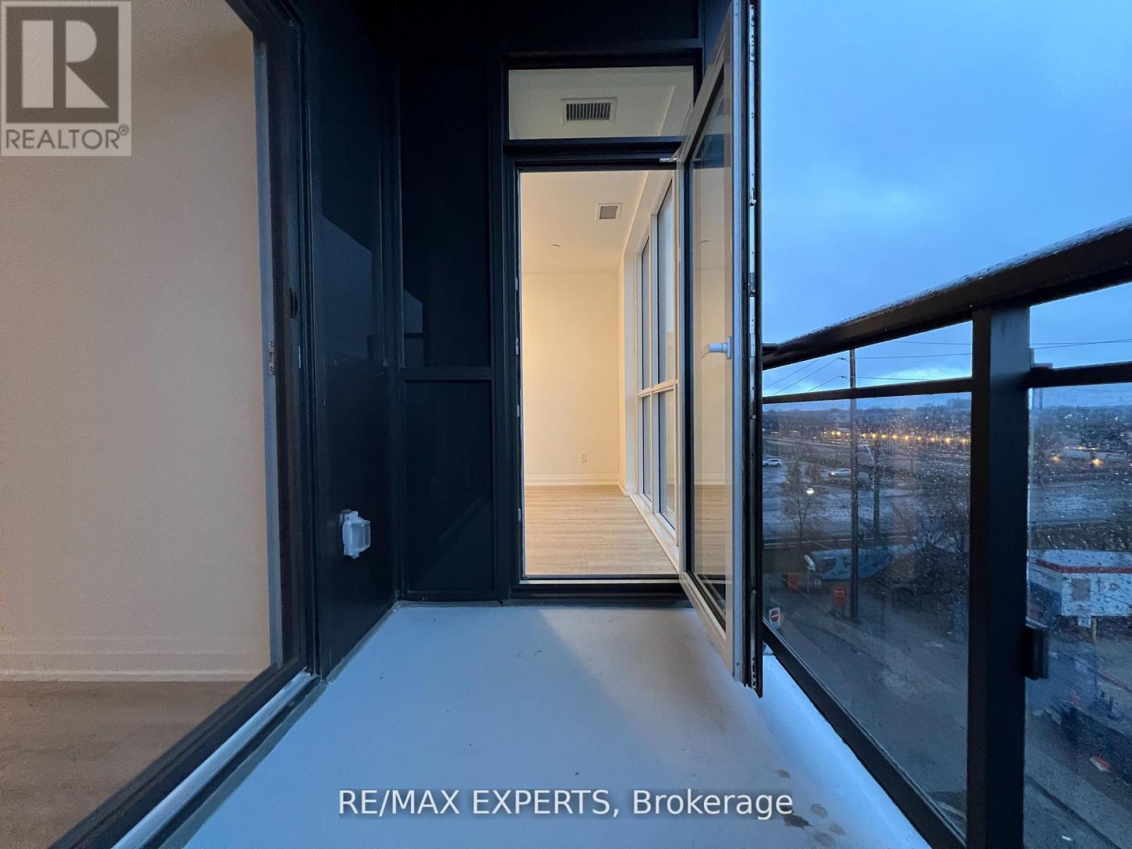 413 - 286 Main Street, Toronto, Ontario  M4C 0B3 - Photo 22 - E12915126