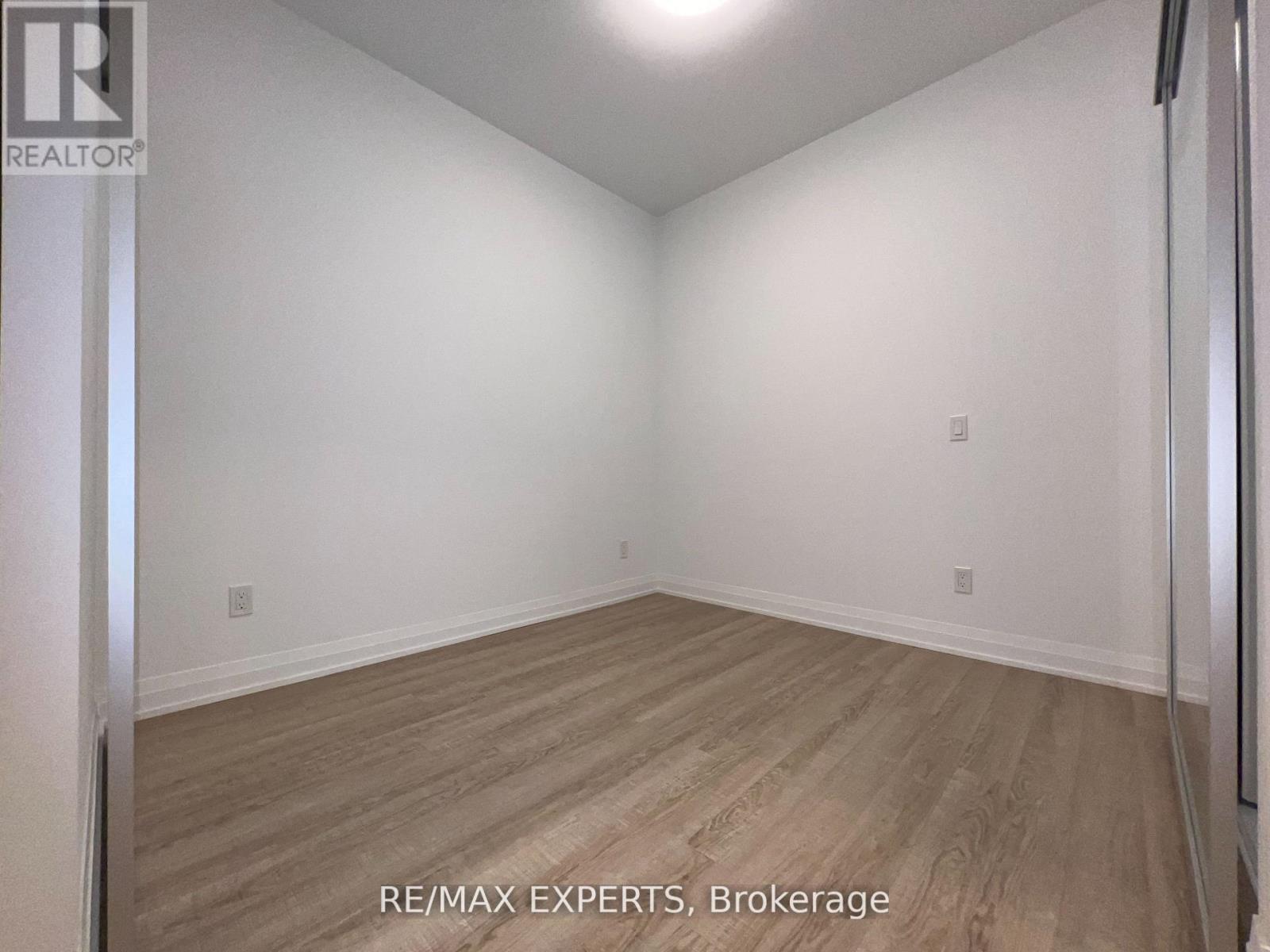 413 - 286 Main Street, Toronto, Ontario  M4C 0B3 - Photo 8 - E12915126