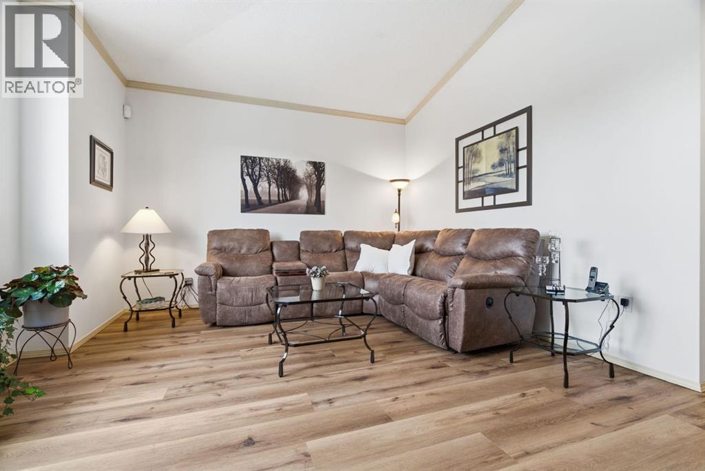 329 Douglas Ridge Circle SE, Calgary, Alberta  T2Z 3H5 - Photo 22 - A2292486