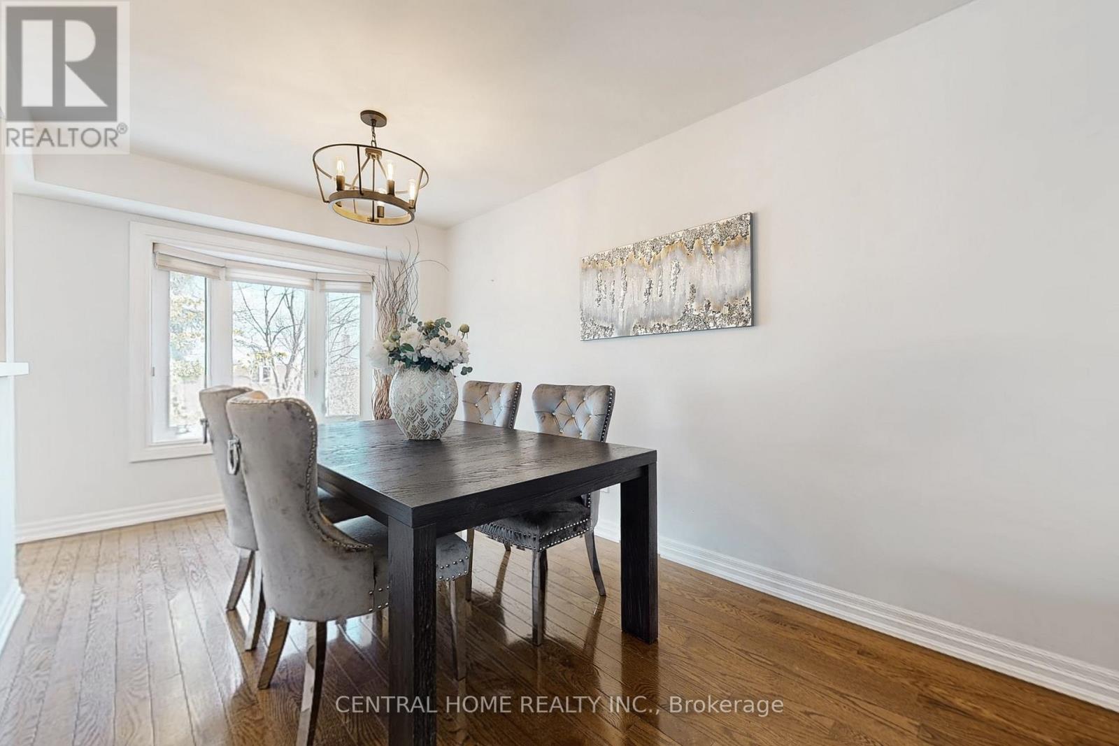 30 Moffat Crescent, Aurora, Ontario  L4G 4Z8 - Photo 10 - N12917500