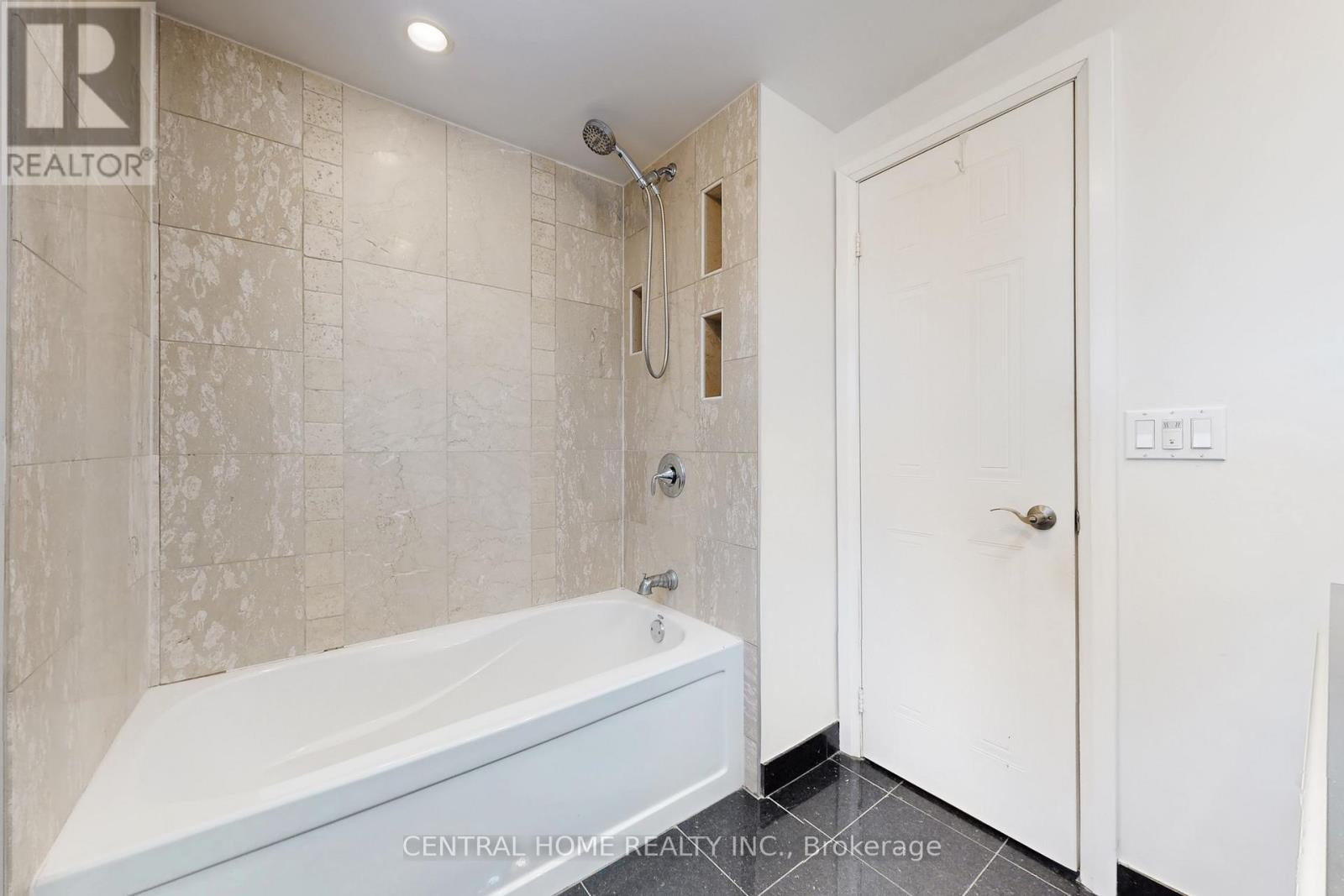 30 Moffat Crescent, Aurora, Ontario  L4G 4Z8 - Photo 25 - N12917500