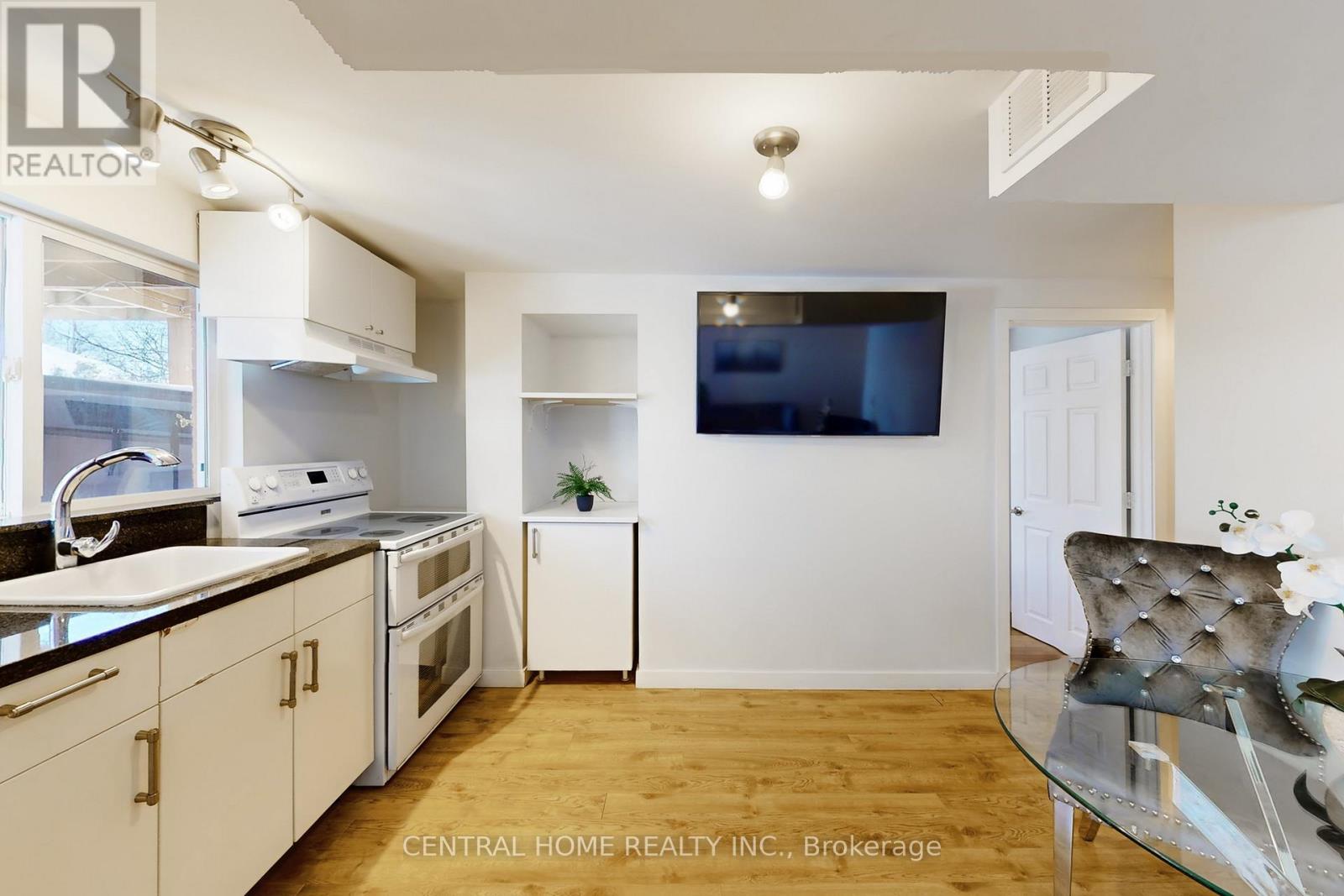 30 Moffat Crescent, Aurora, Ontario  L4G 4Z8 - Photo 37 - N12917500