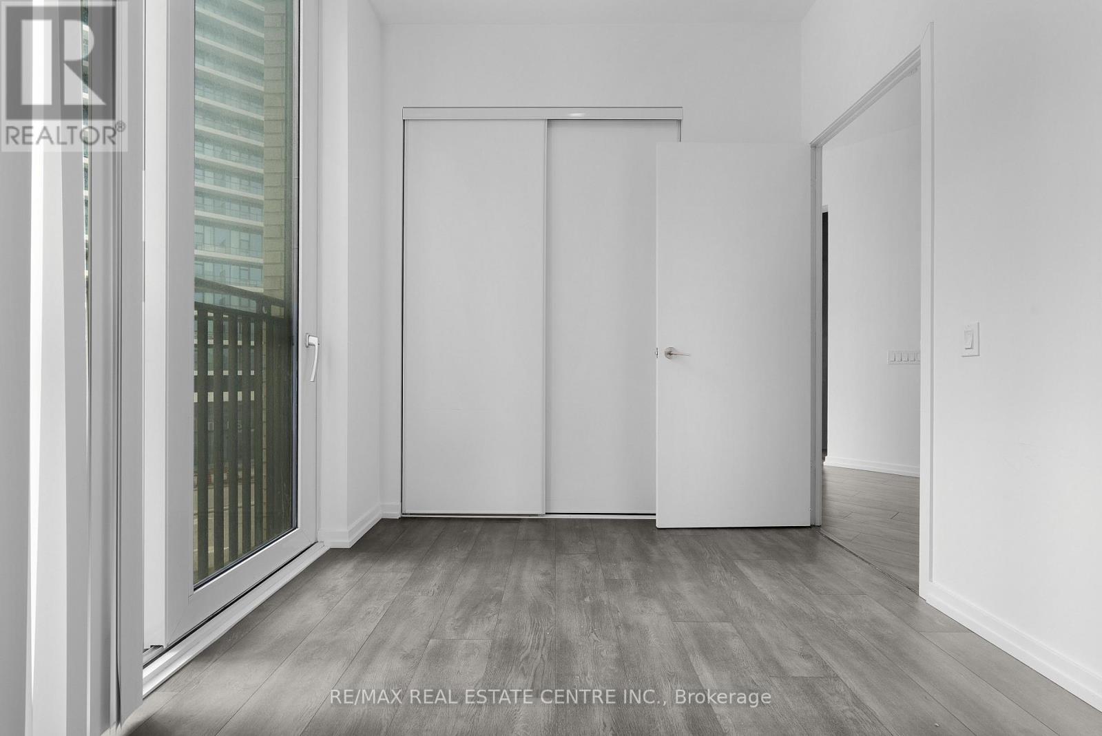 310 - 1000 Portage Parkway, Vaughan, Ontario  L4K 0L1 - Photo 23 - N12917508