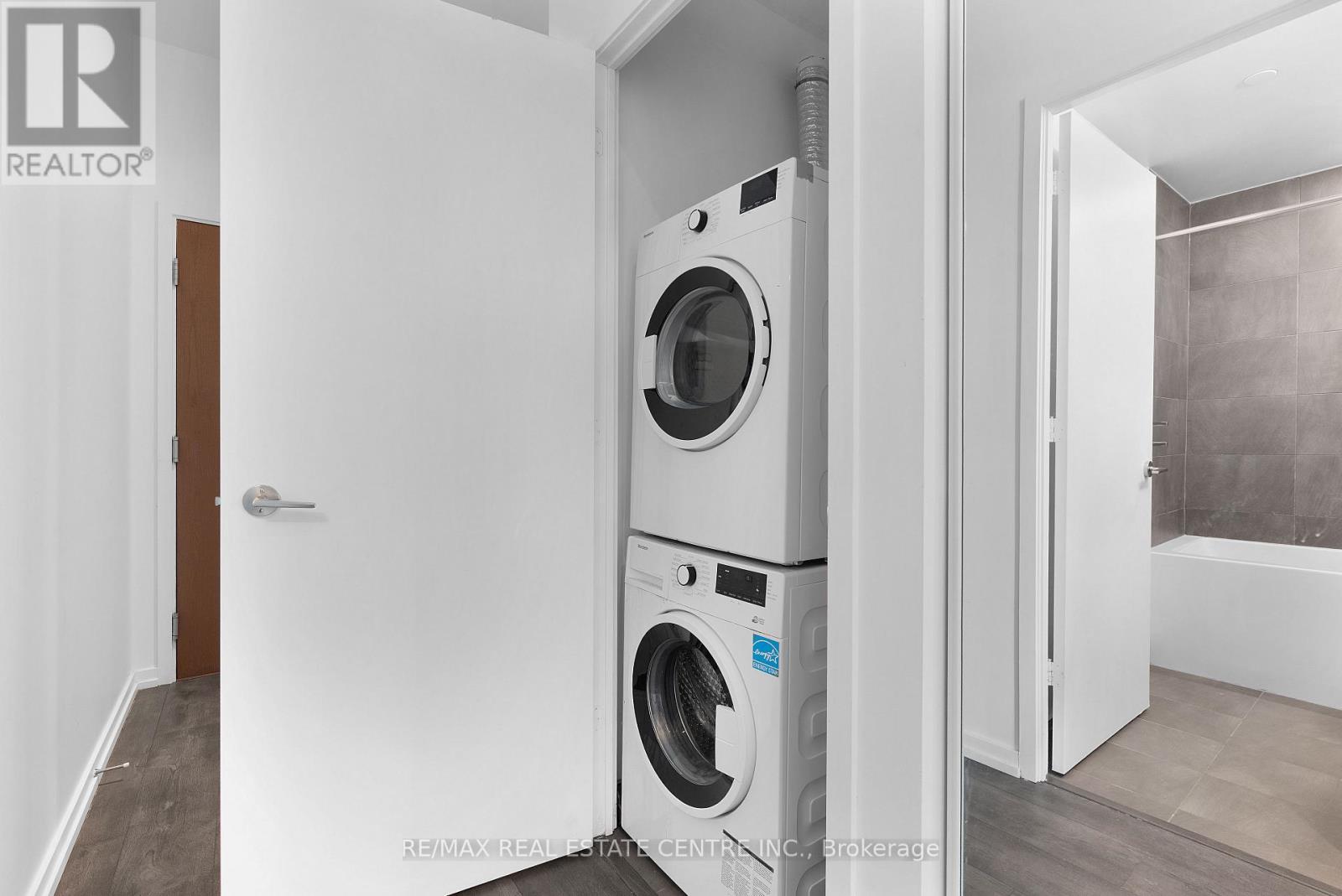 310 - 1000 Portage Parkway, Vaughan, Ontario  L4K 0L1 - Photo 40 - N12917508