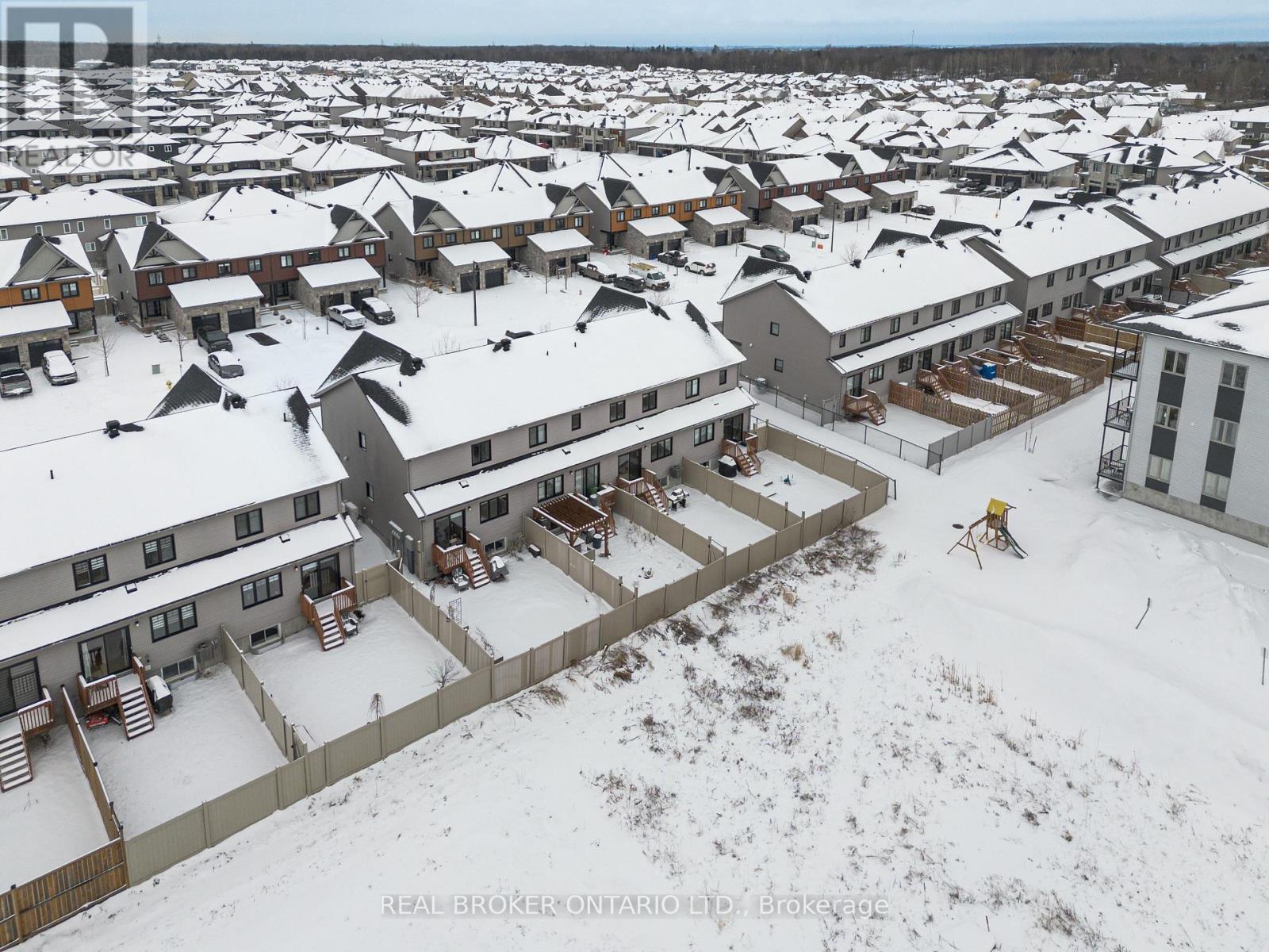 336 Twilight Avenue, Russell, Ontario  K4R 0E3 - Photo 44 - X12915942