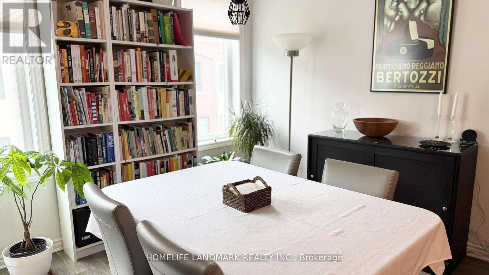 27 - 95 Eastwood Park Gardens, Toronto, Ontario  M8W 0B9 - Photo 5 - W12917504