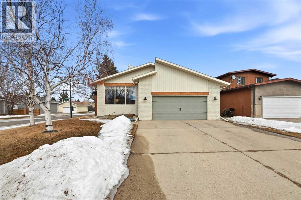 5 Crawford Street, Red Deer, Alberta  T4P 2G4 - Photo 3 - A2293798