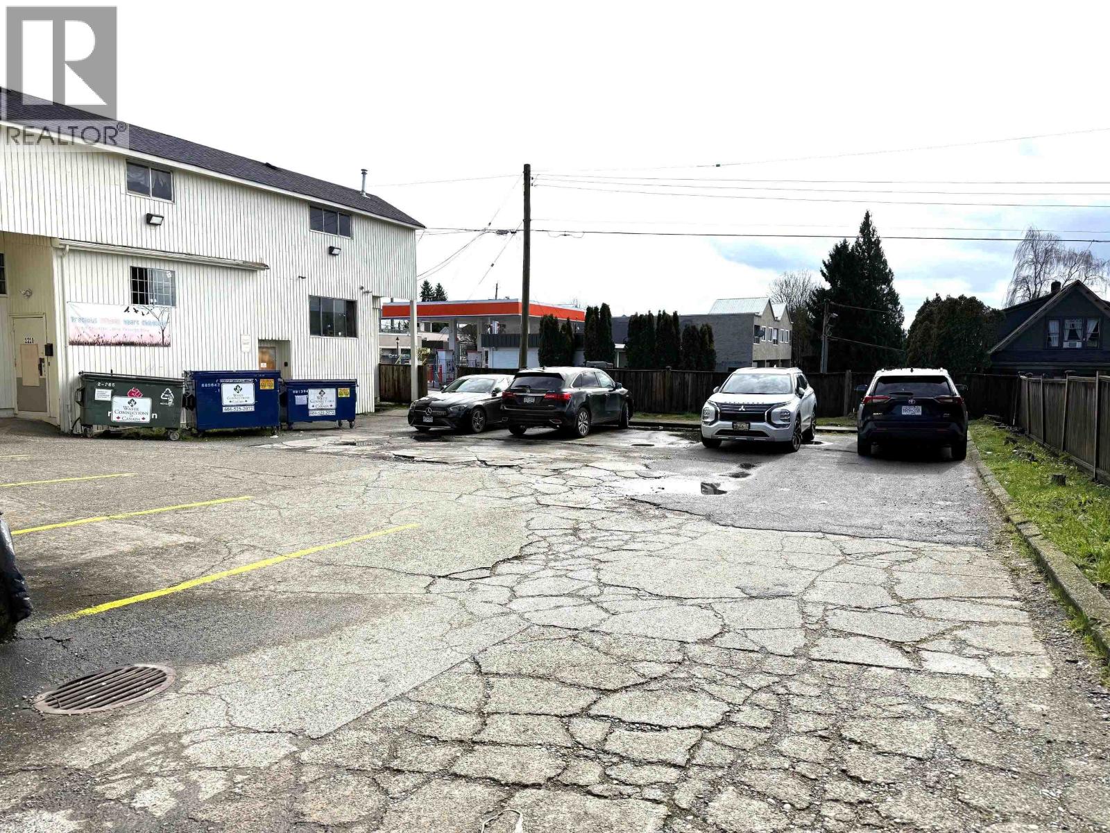 728 Twelfth Street, New Westminster, British Columbia V3M 4J9 - Photo 4 - C8077323