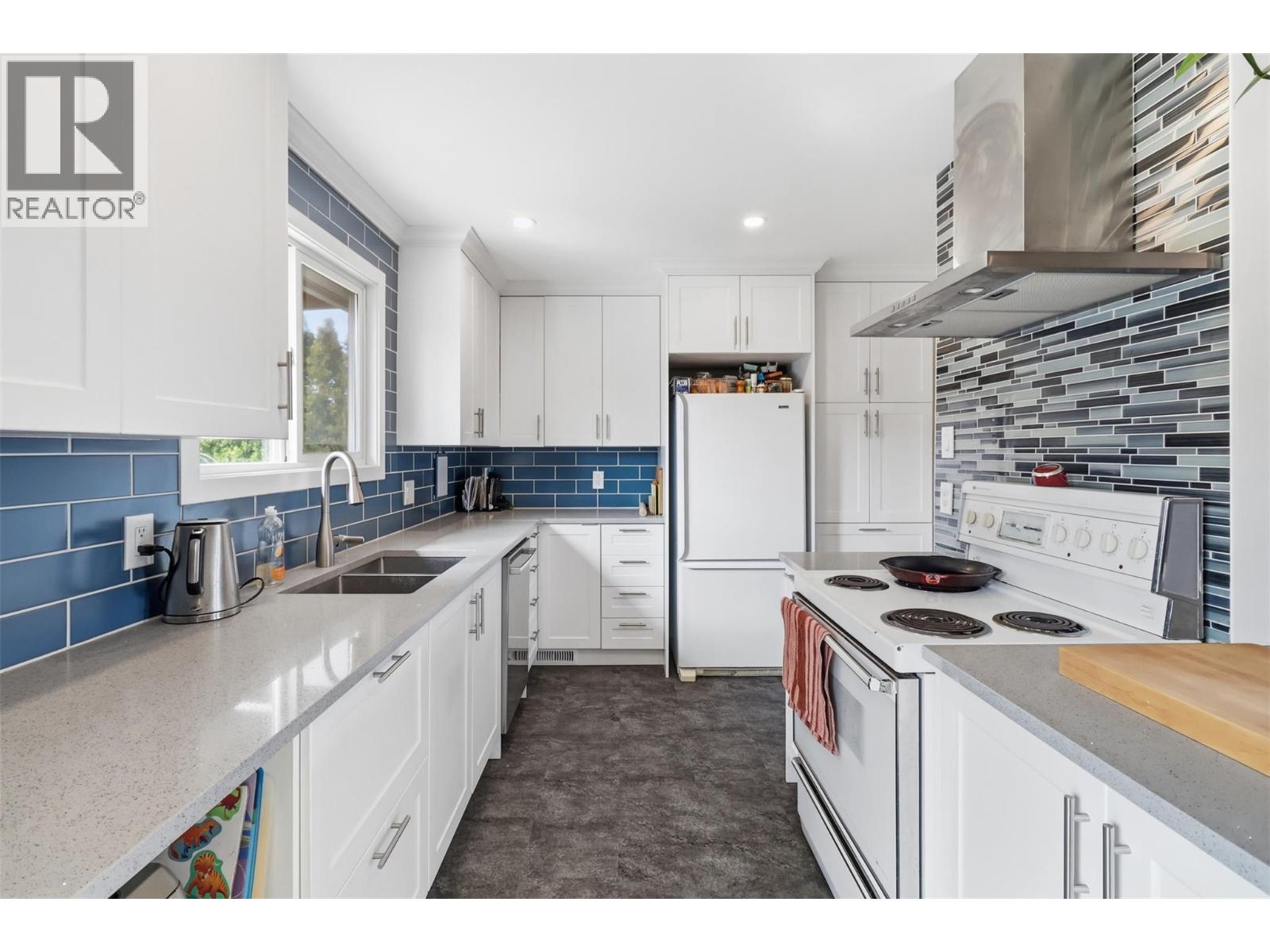 1290 Highridge Drive, Kamloops, British Columbia  V2C 5G6 - Photo 12 - 10380306