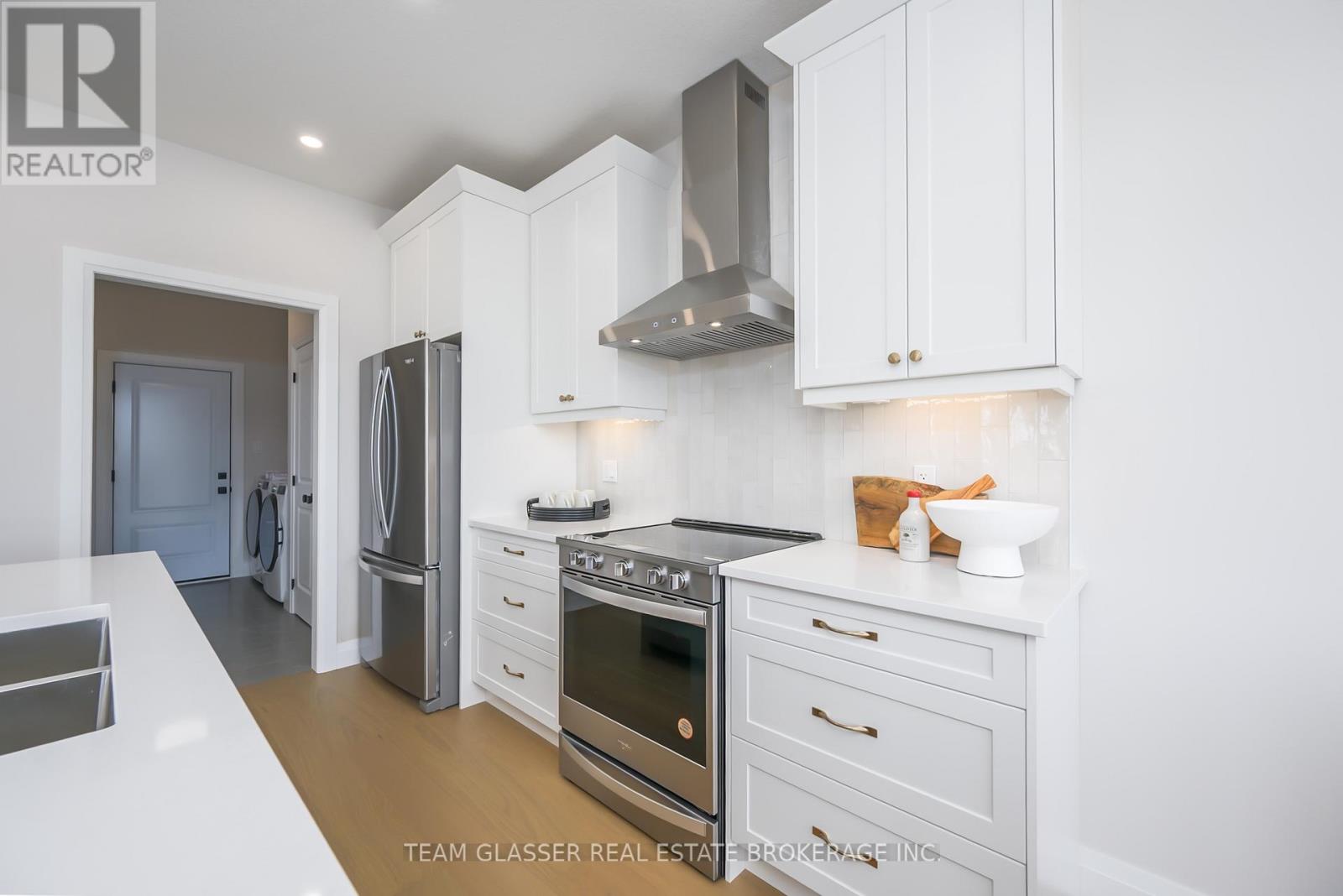 72 Allister Drive, Middlesex Centre, Ontario  N0L 1R0 - Photo 13 - X12917528