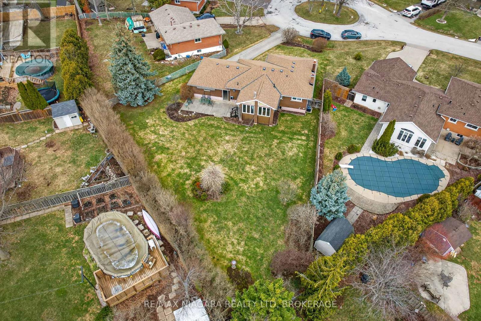 23 Almond Gardens, Grimsby, Ontario  L3M 2K2 - Photo 38 - X12908922