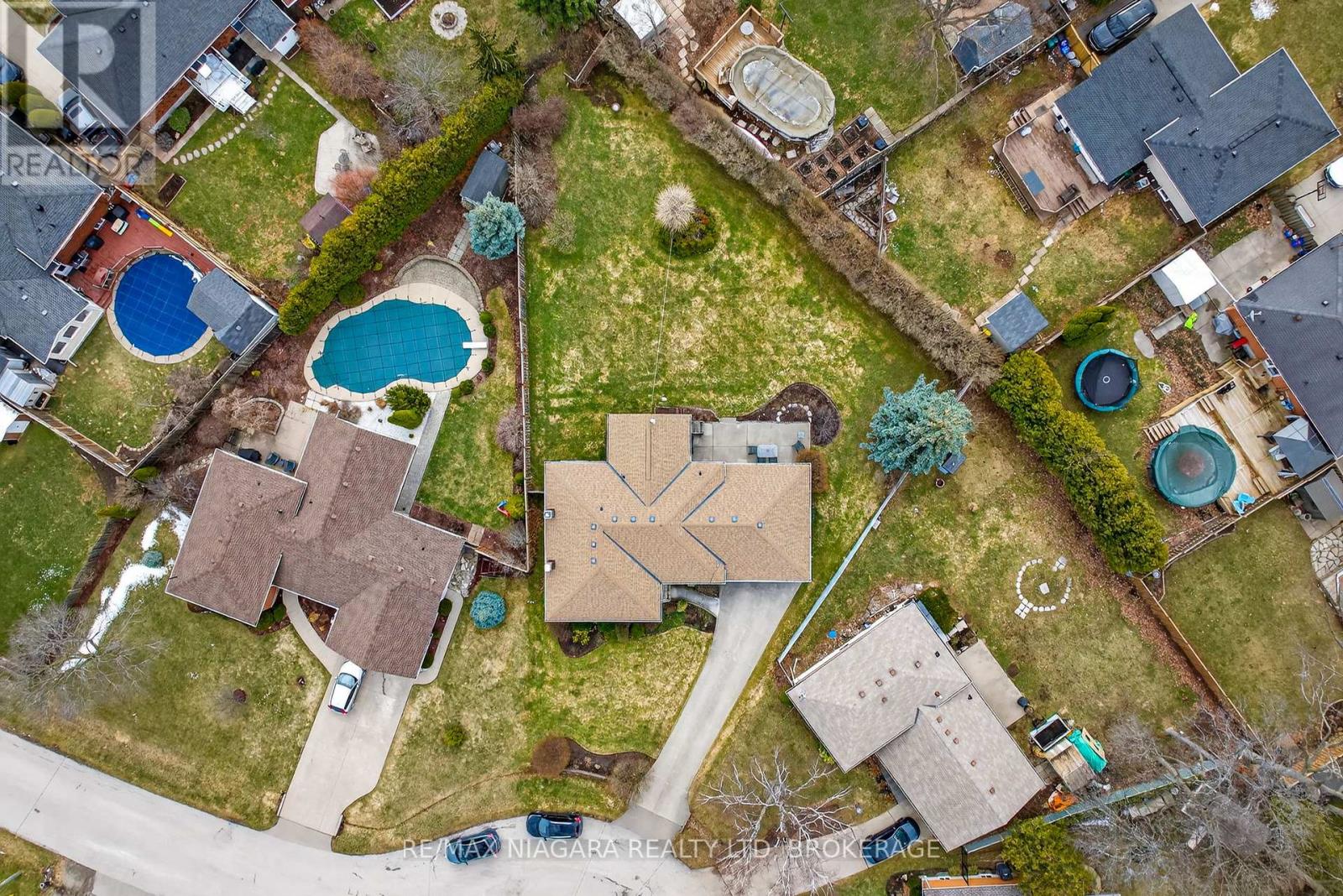 23 Almond Gardens, Grimsby, Ontario  L3M 2K2 - Photo 39 - X12908922