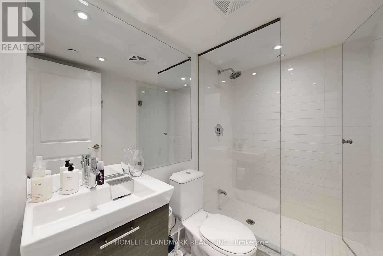 3015 - 386 Yonge Street, Toronto, Ontario  M5B 0A5 - Photo 16 - C12917522