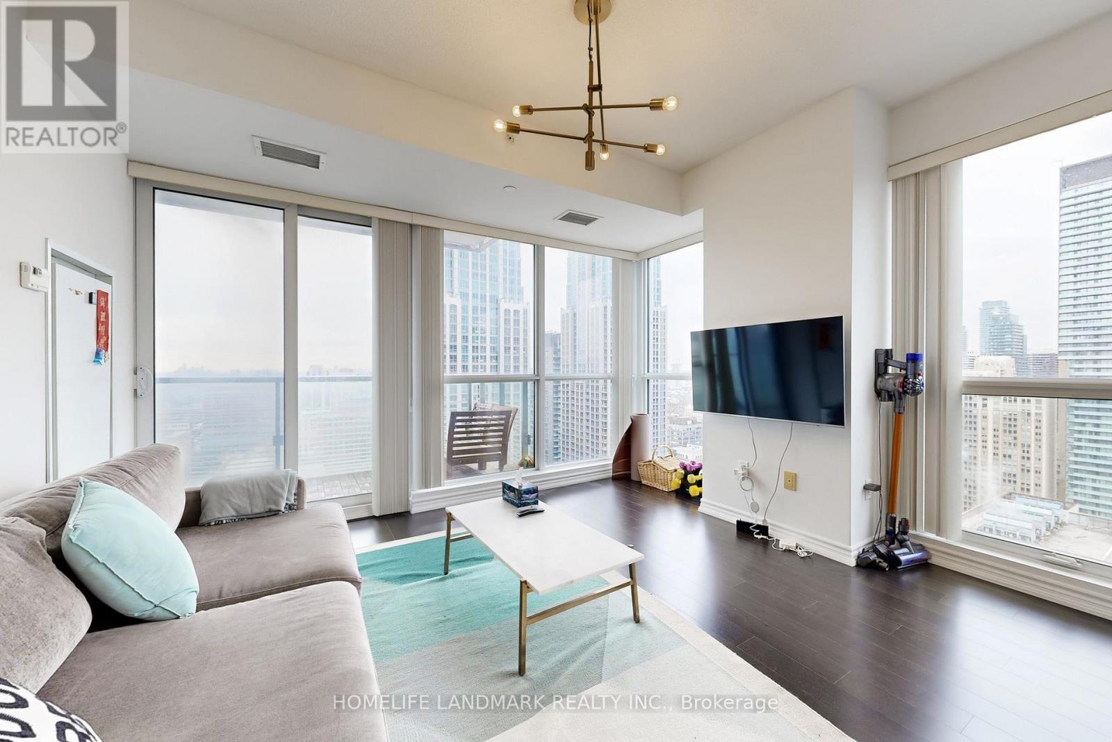 3015 - 386 Yonge Street, Toronto, Ontario  M5B 0A5 - Photo 5 - C12917522