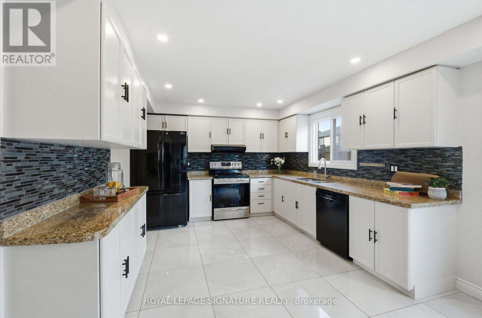 669 Highview Road, Pickering, Ontario  L1V 4W2 - Photo 12 - E12917526