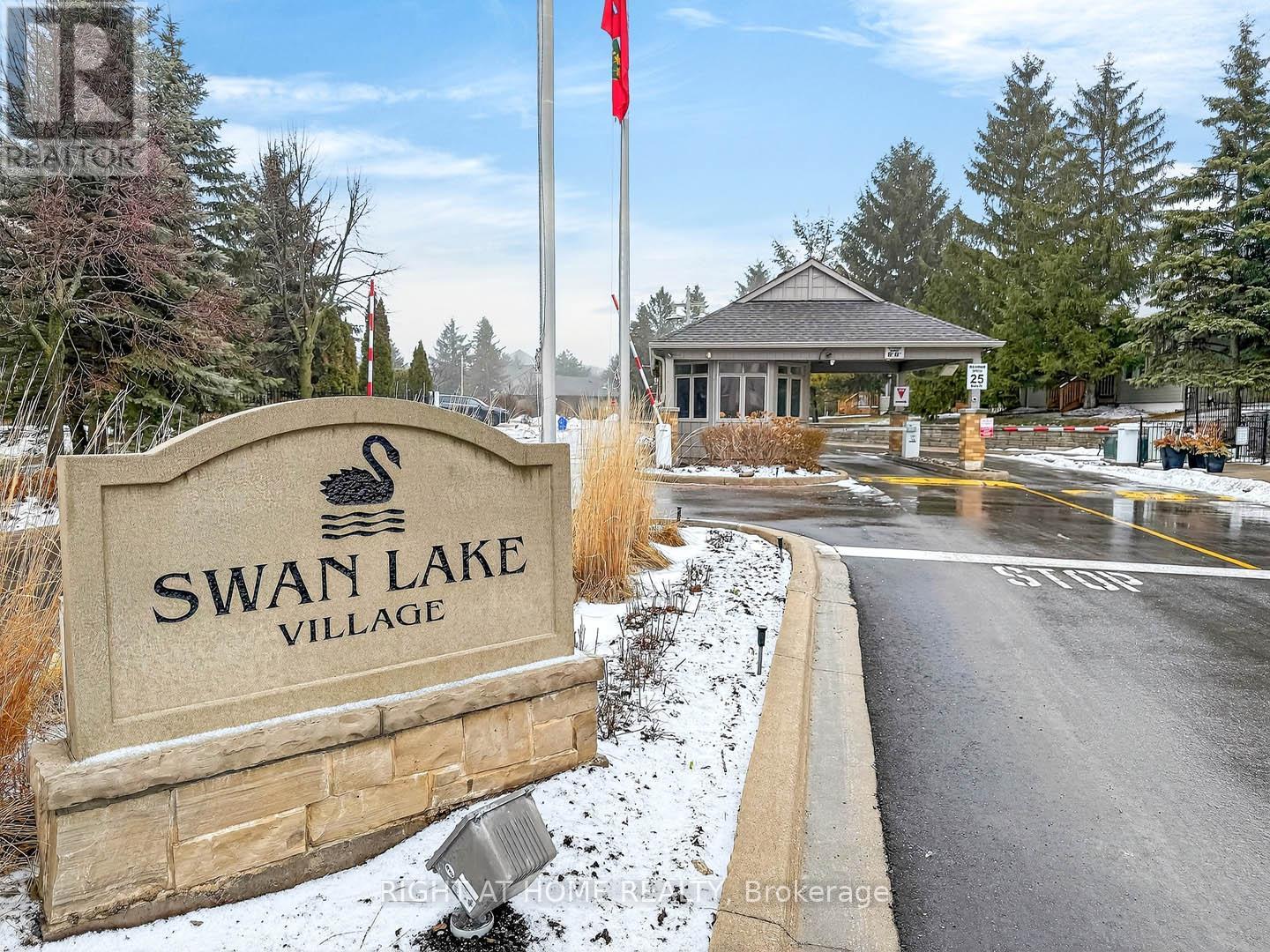 145 Louisbourg Way, Markham, Ontario  L6E 2A2 - Photo 2 - N12917516