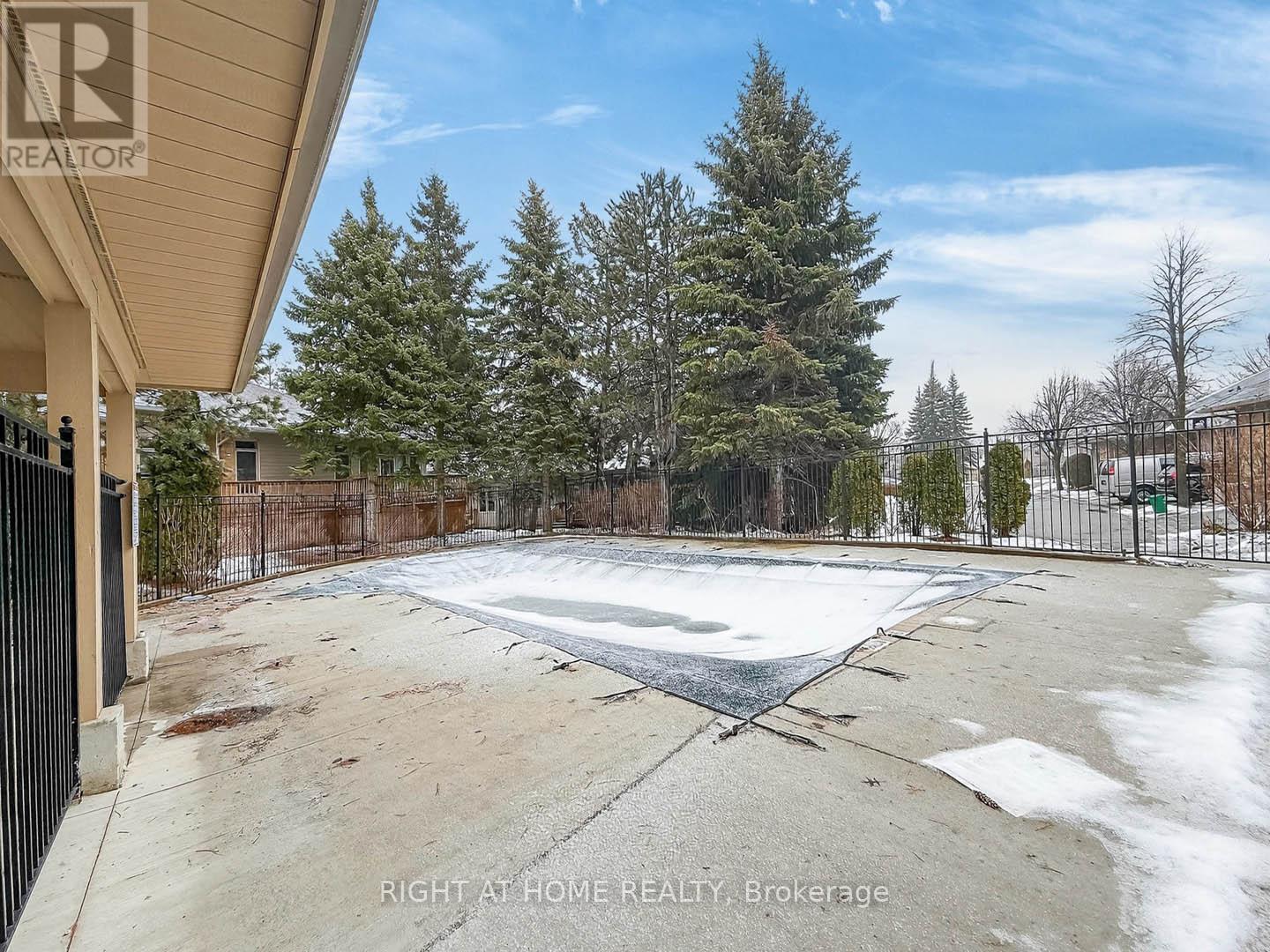 145 Louisbourg Way, Markham, Ontario  L6E 2A2 - Photo 39 - N12917516