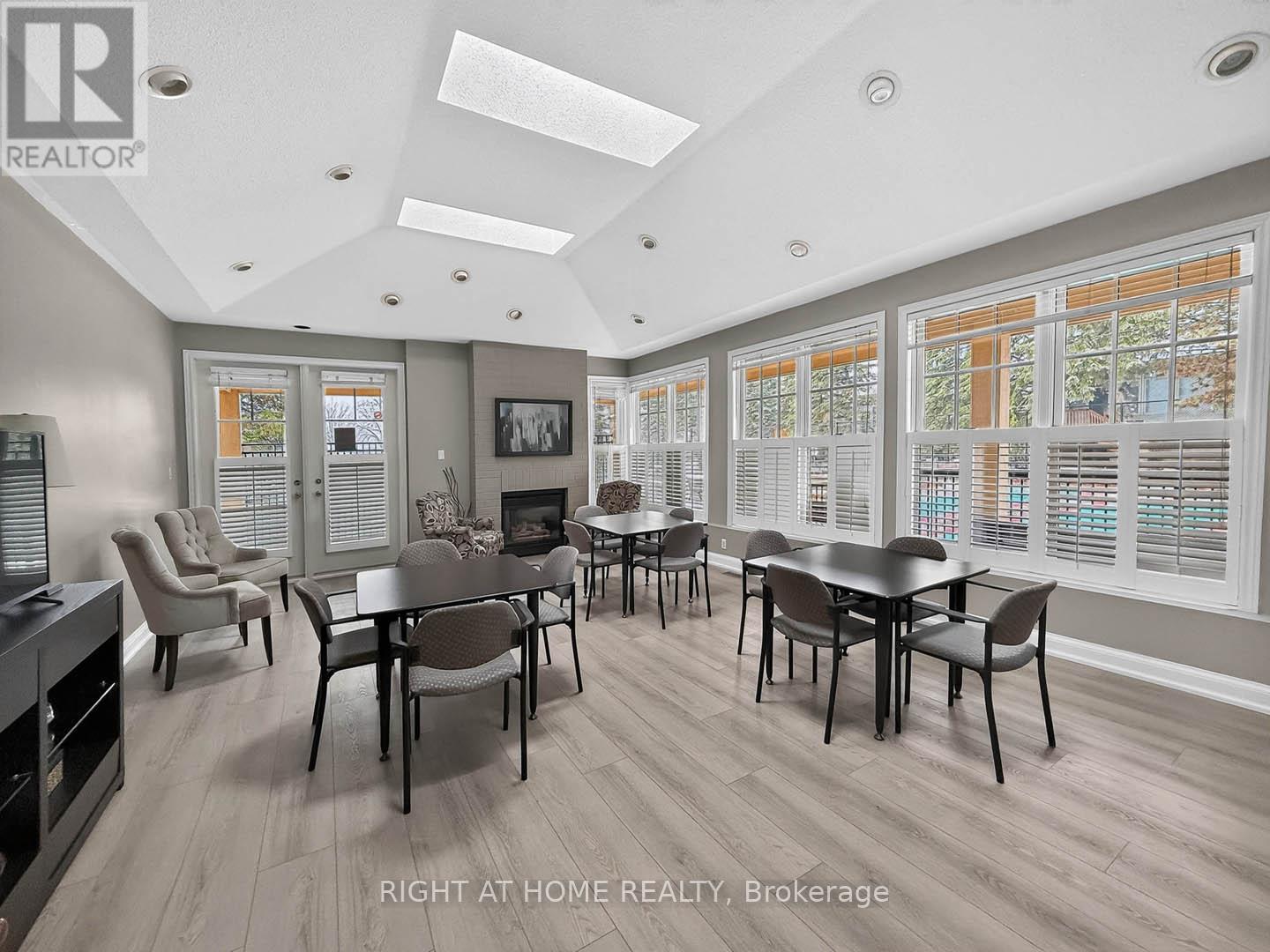 145 Louisbourg Way, Markham, Ontario  L6E 2A2 - Photo 40 - N12917516