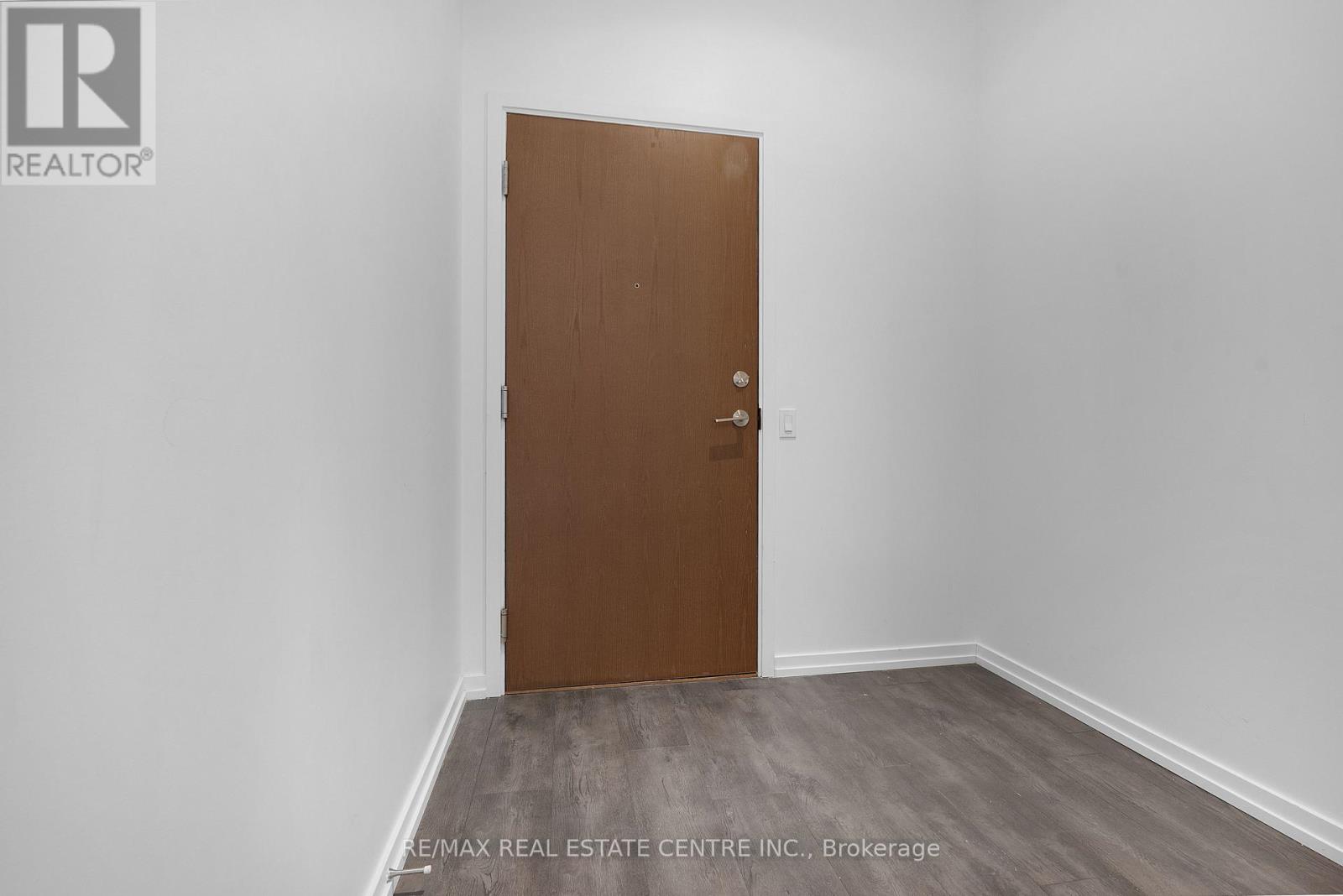 1000 Portage Parkway, Vaughan, Ontario  L4K 0L1 - Photo 11 - N12917520