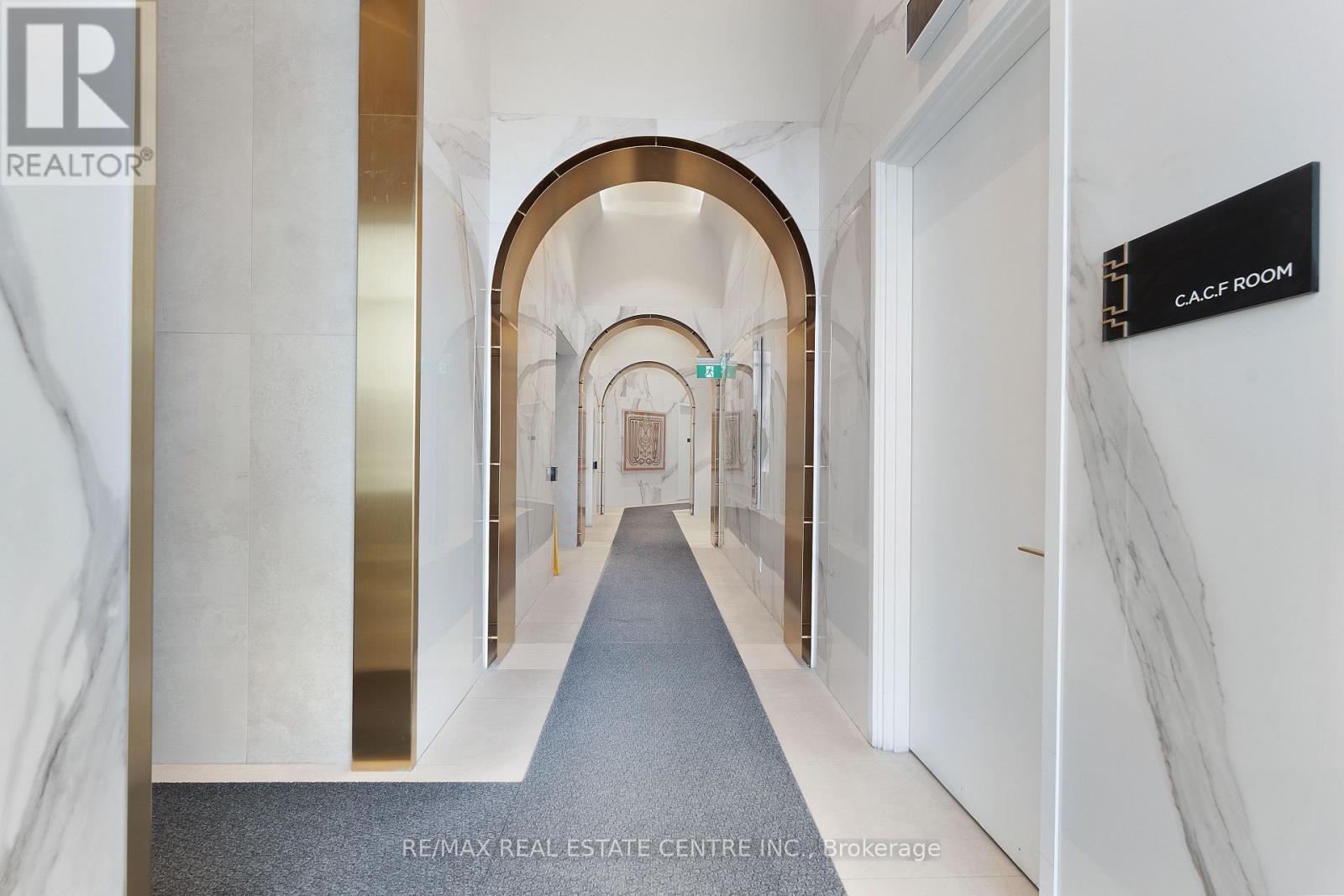 1000 Portage Parkway, Vaughan, Ontario  L4K 0L1 - Photo 3 - N12917520