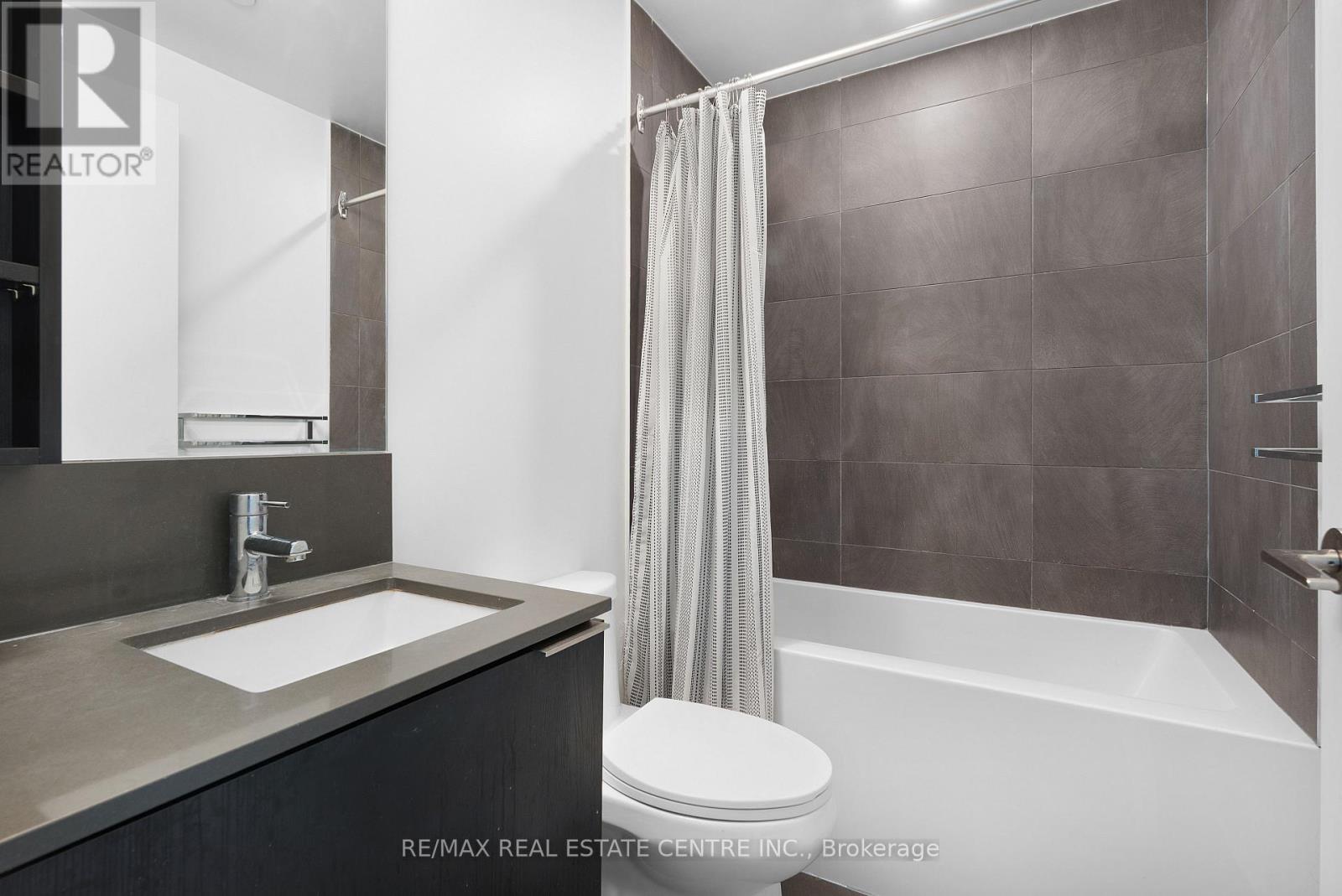 1000 Portage Parkway, Vaughan, Ontario  L4K 0L1 - Photo 38 - N12917520