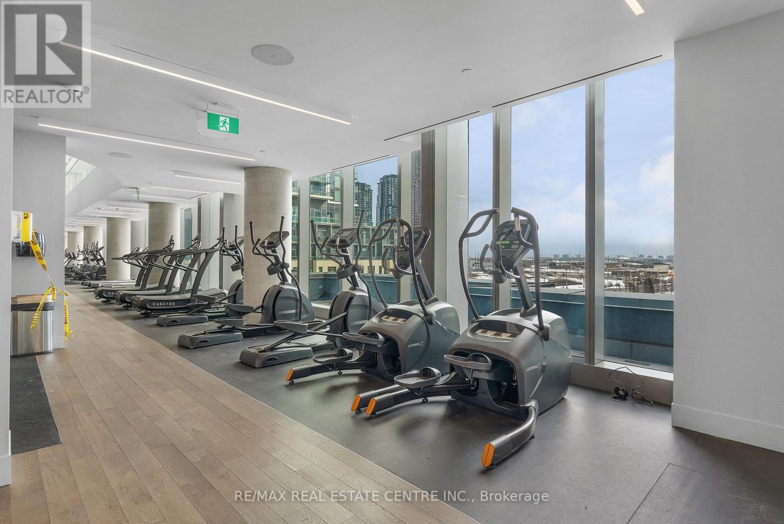 1000 Portage Parkway, Vaughan, Ontario  L4K 0L1 - Photo 9 - N12917520