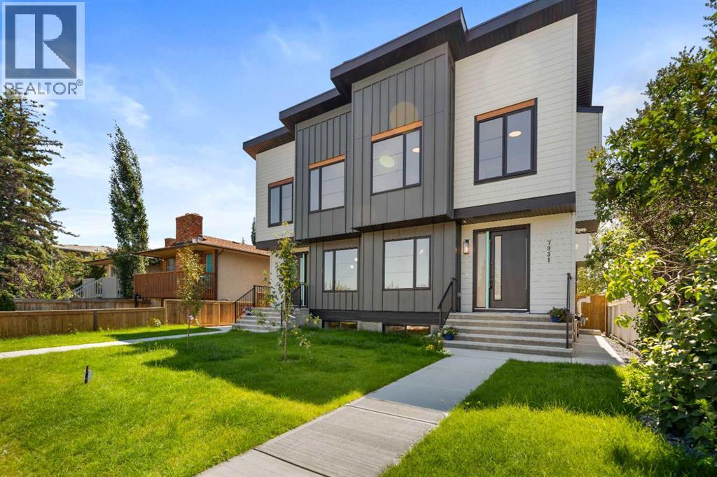 7929 47 Avenue Nw, Calgary, Alberta  T3B 1Z3 - Photo 3 - A2244040