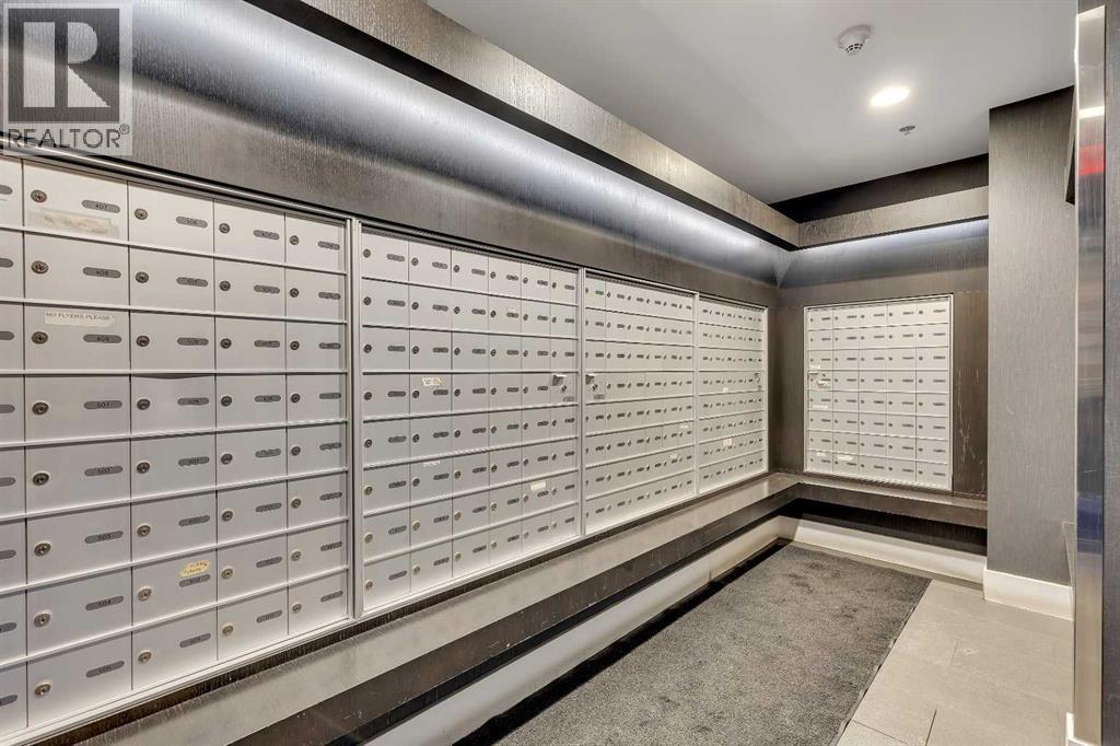 1801, 901 10 Avenue Sw, Calgary, Alberta  T2R 0B5 - Photo 3 - A2287473