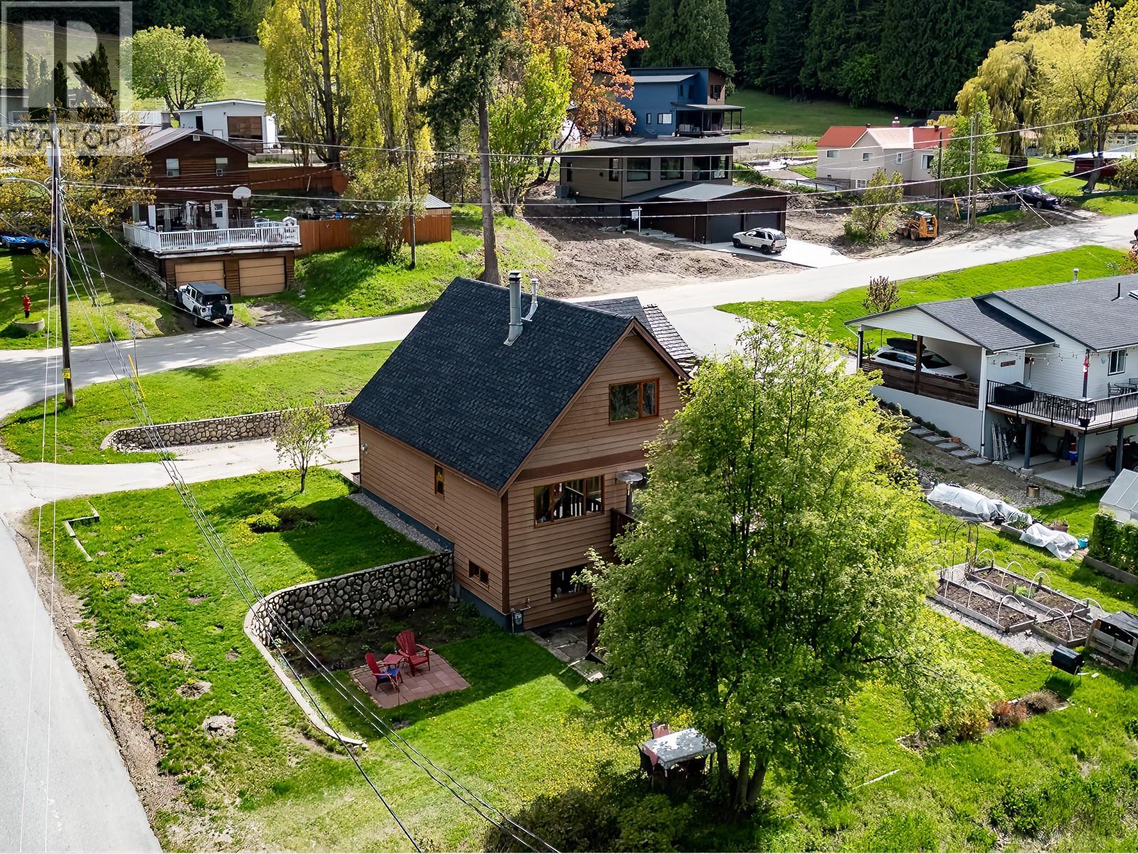 1190 Black Bear Drive, Rossland, British Columbia  V0G 1Y0 - Photo 10 - 10378818