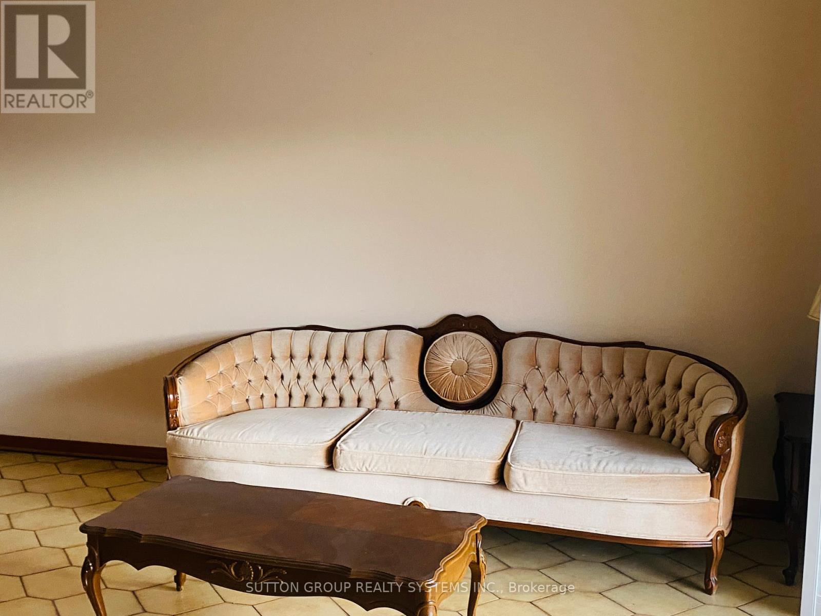 125 Sentinel Road, Toronto, Ontario  M3J 3G7 - Photo 10 - W12917532