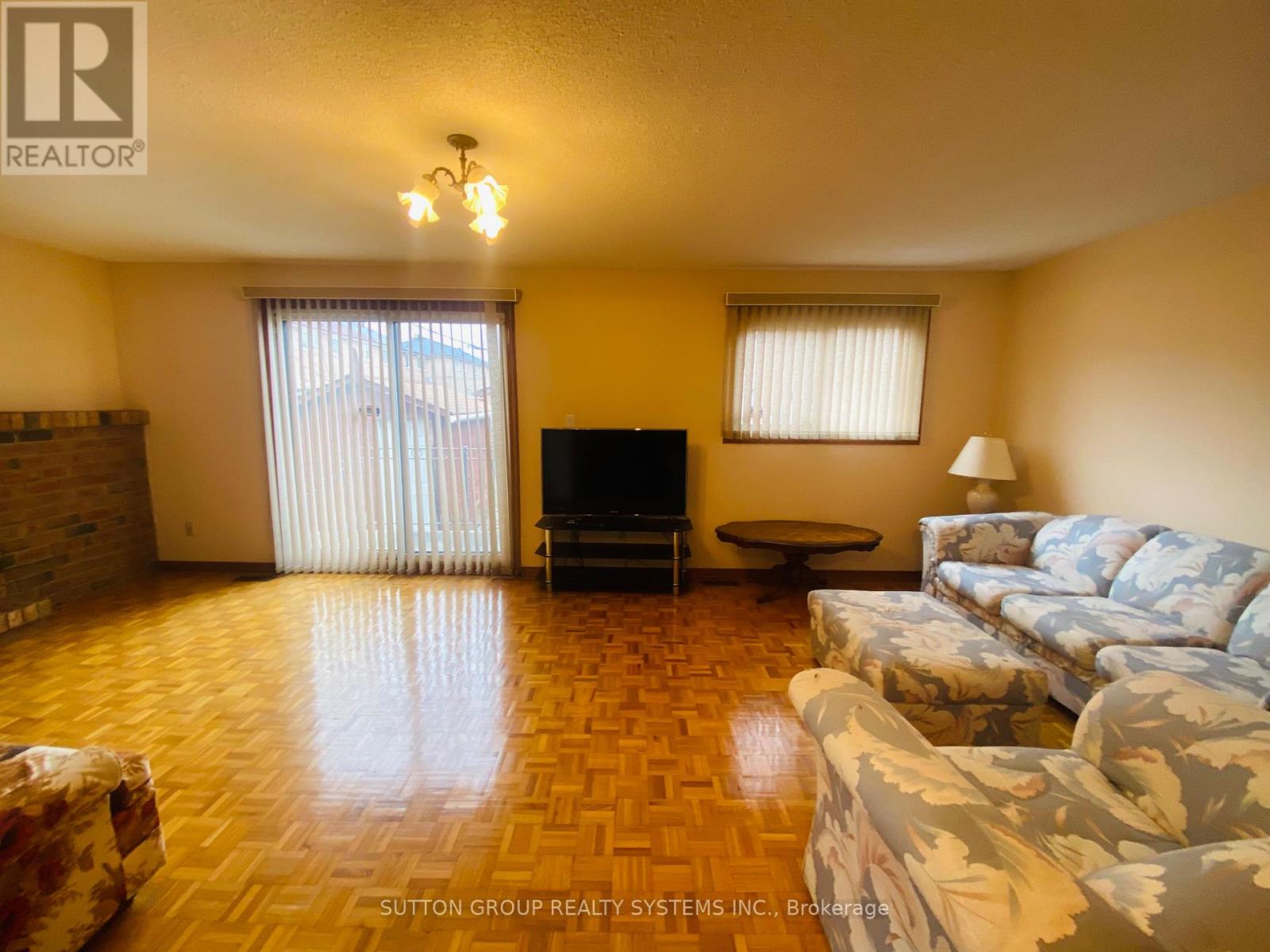 125 Sentinel Road, Toronto, Ontario  M3J 3G7 - Photo 18 - W12917532