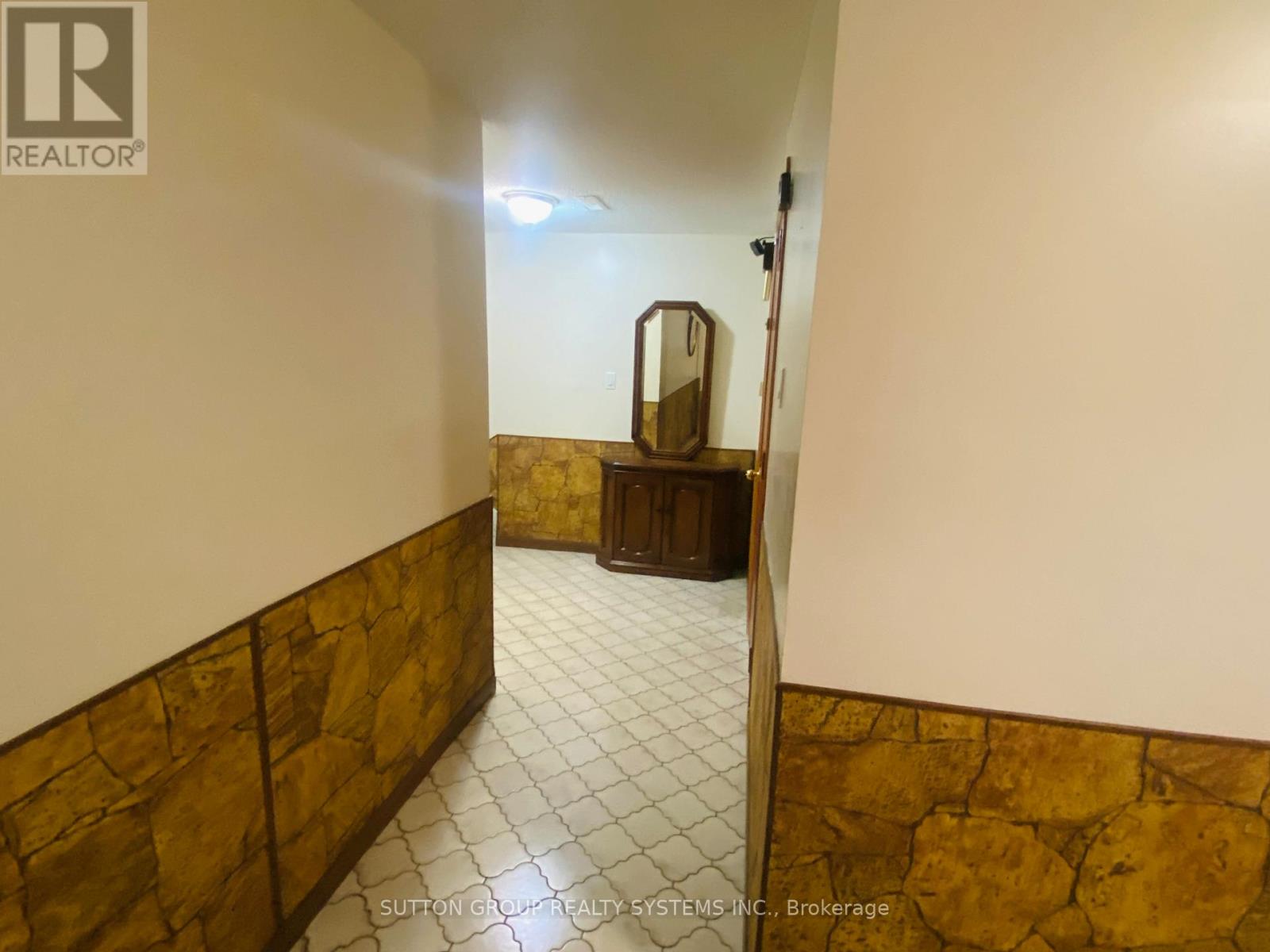 125 Sentinel Road, Toronto, Ontario  M3J 3G7 - Photo 26 - W12917532