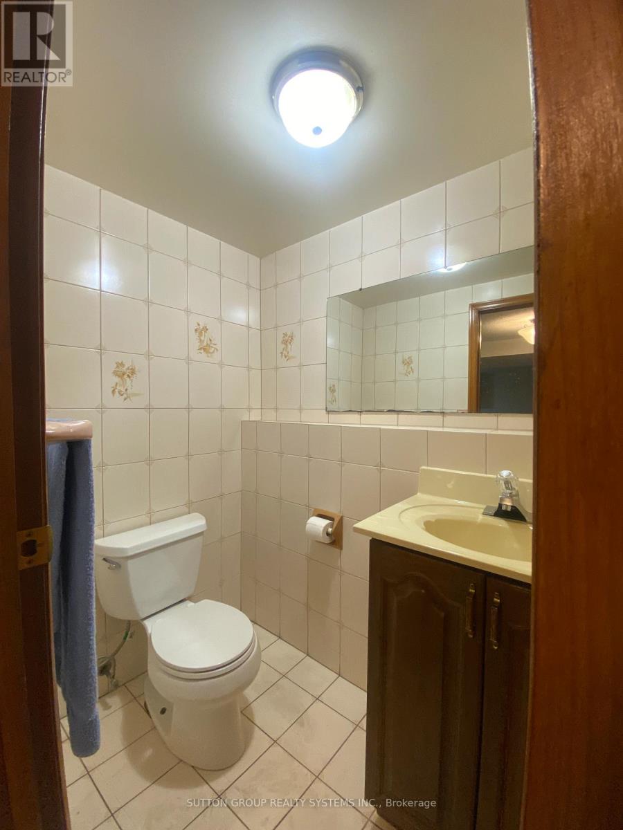 125 Sentinel Road, Toronto, Ontario  M3J 3G7 - Photo 35 - W12917532