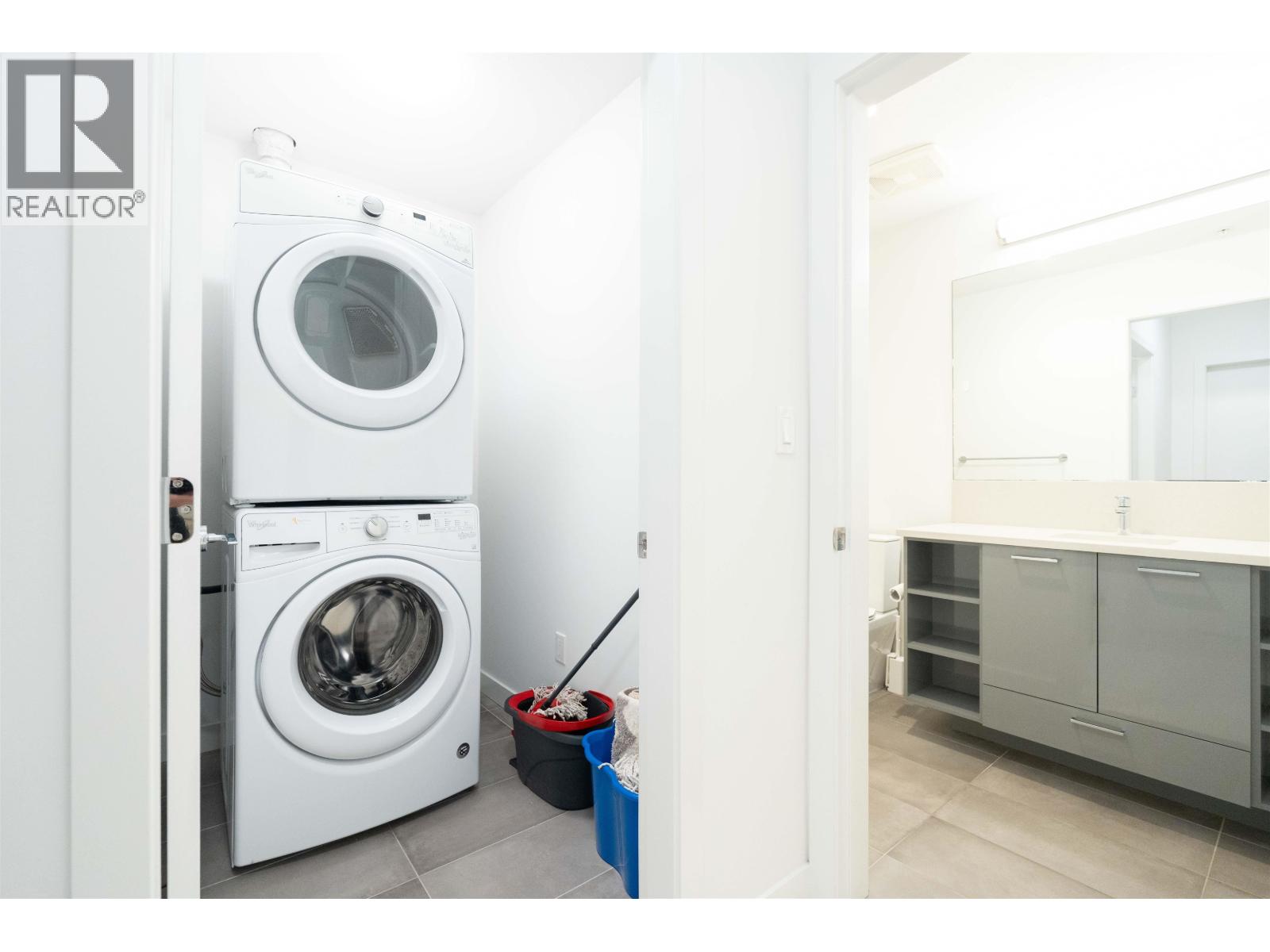 303 3581 Ross Drive, Vancouver, British Columbia  V6S 0K5 - Photo 9 - R3102931