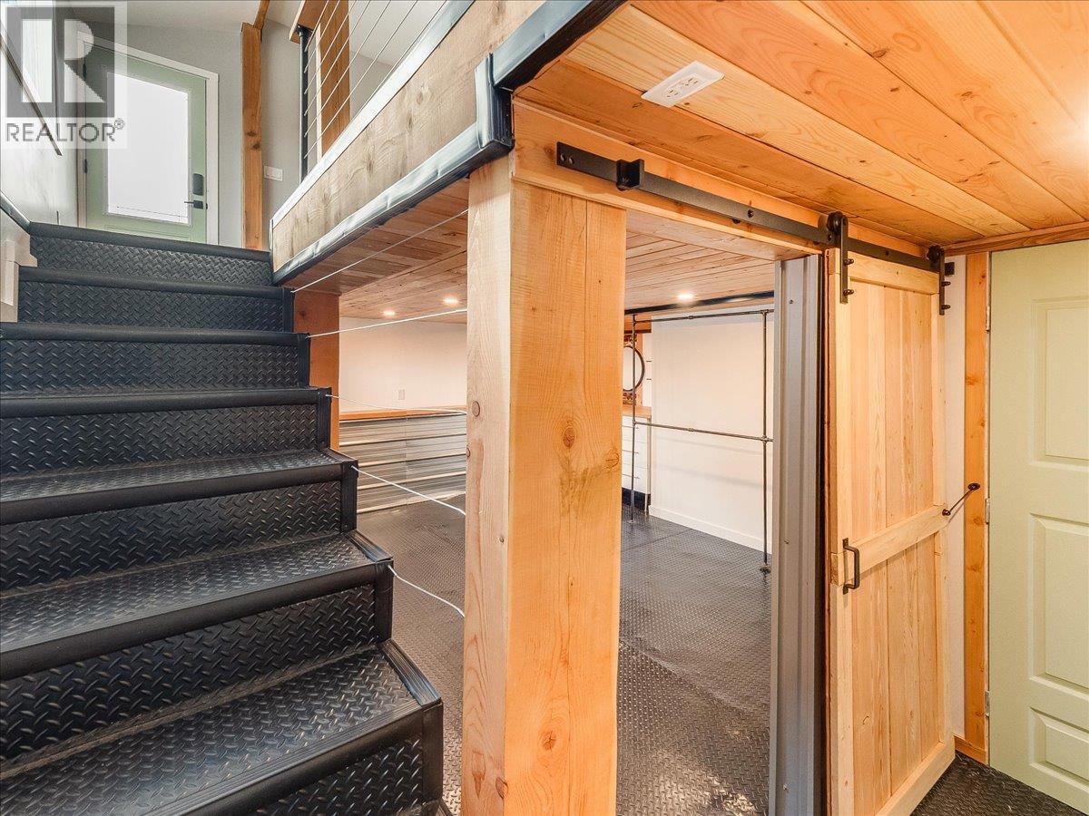 2043 Park Street, Rossland, British Columbia  V0G 1Y0 - Photo 43 - 10379188