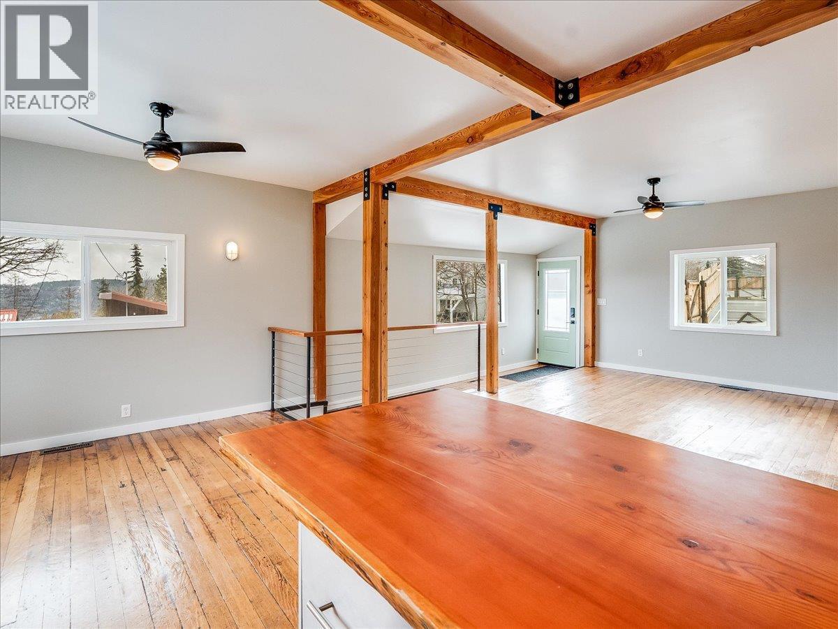 2043 Park Street, Rossland, British Columbia  V0G 1Y0 - Photo 35 - 10379188